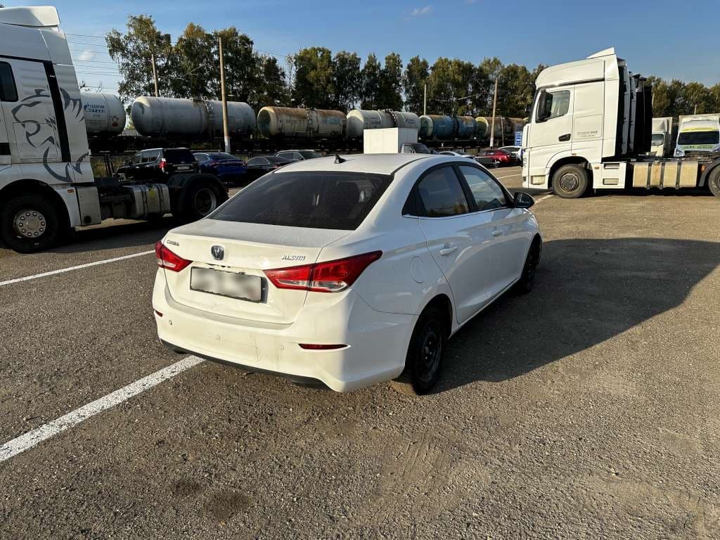Changan Alsvin - 3