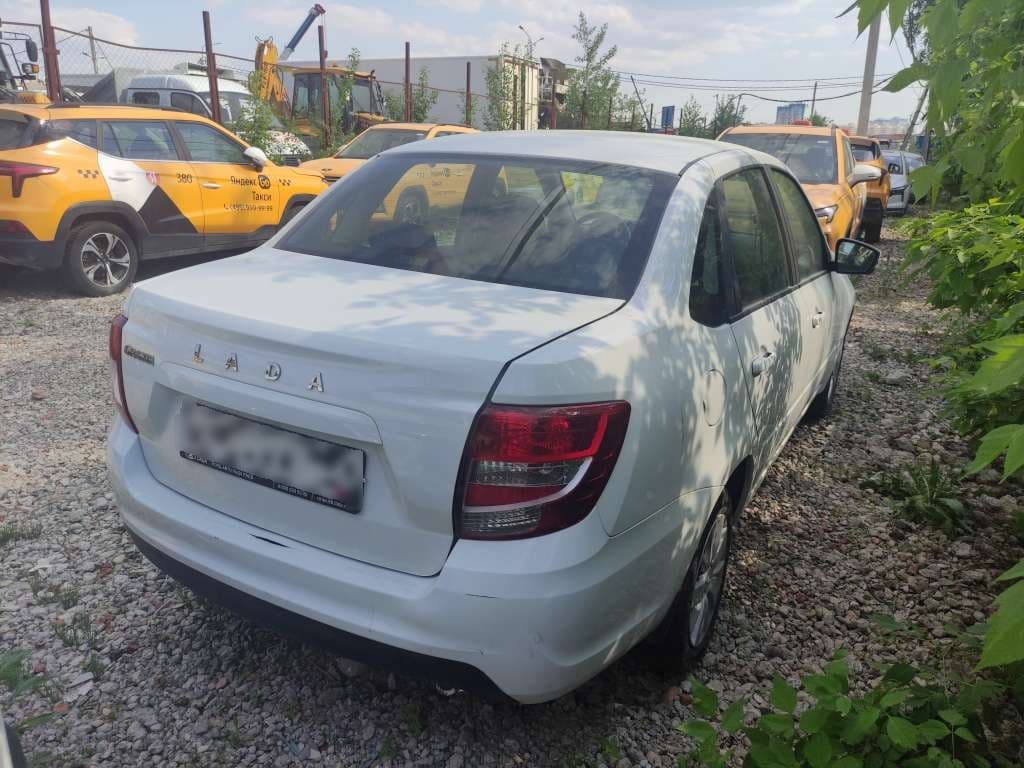 Lada Granta седан - 3