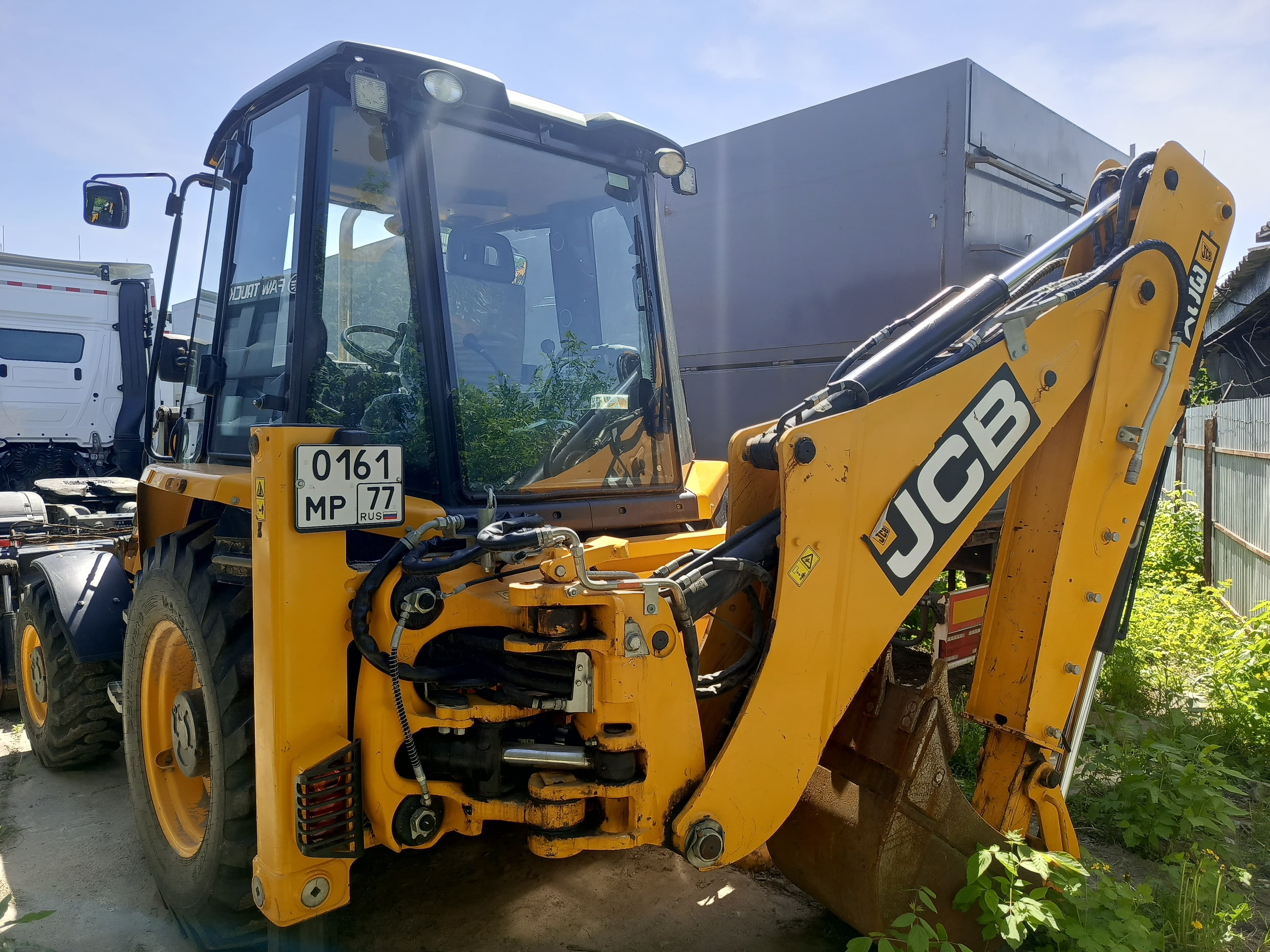 JCB 3CX Экскаватор-погрузчик - 3