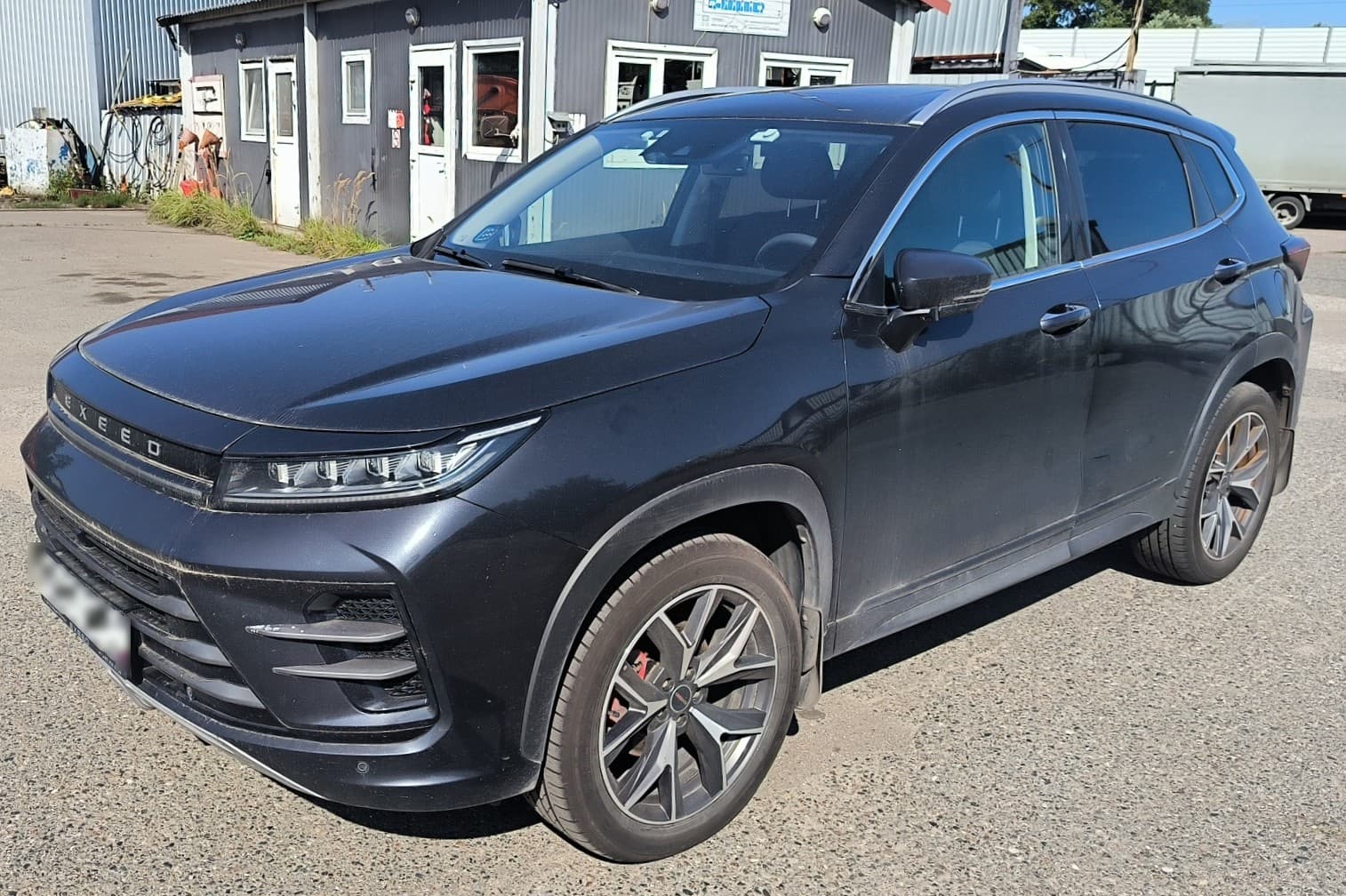 Exeed LX - 1