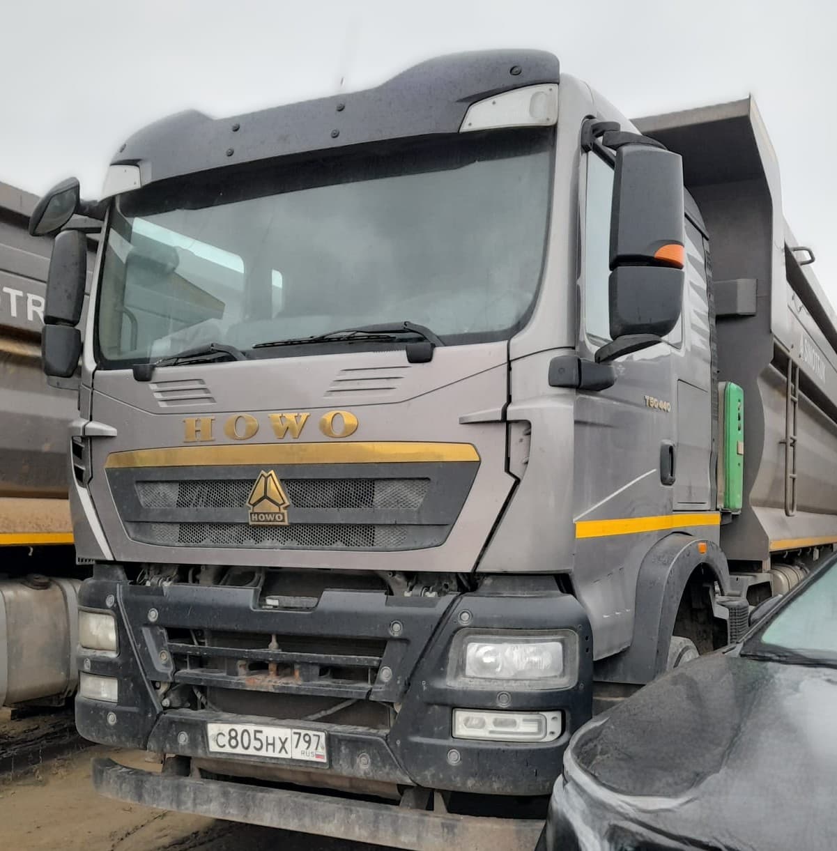 Howo T5G 8x4 Самосвал - 1