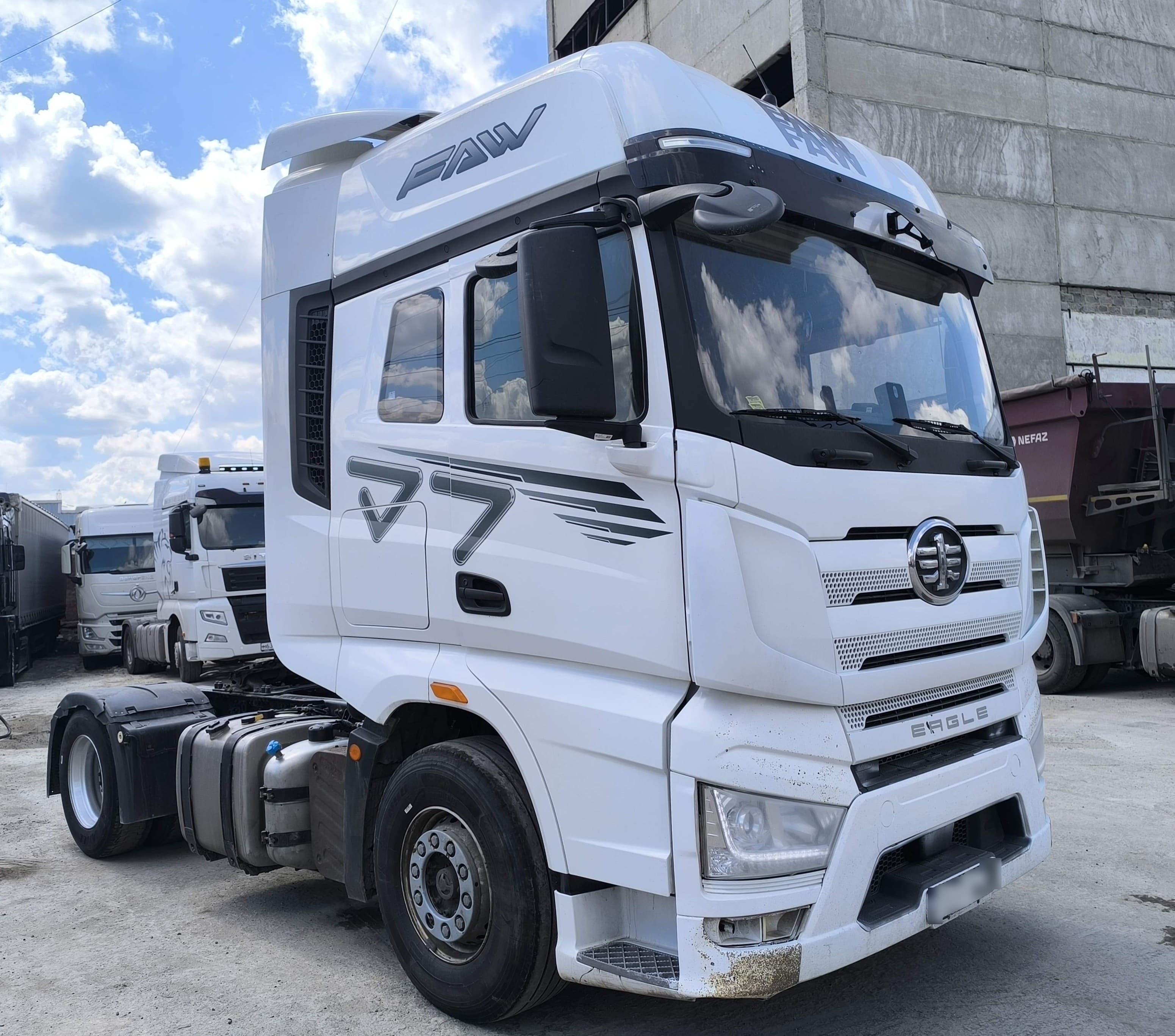 FAW J7 4x2 Седельный тягач - 2
