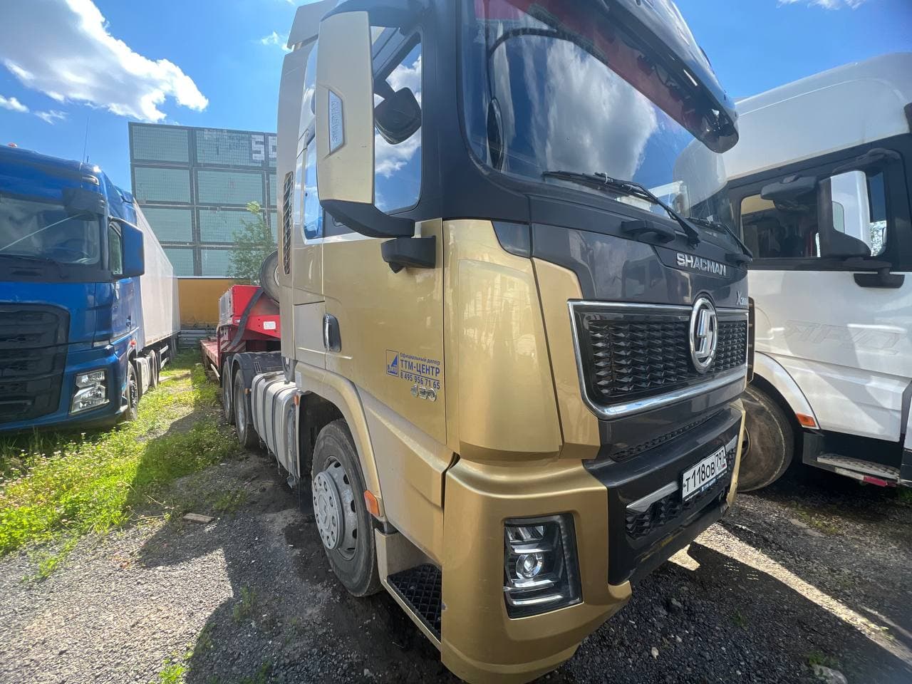 Shacman (Shaanxi) SX* 6x4 Седельный тягач - 2