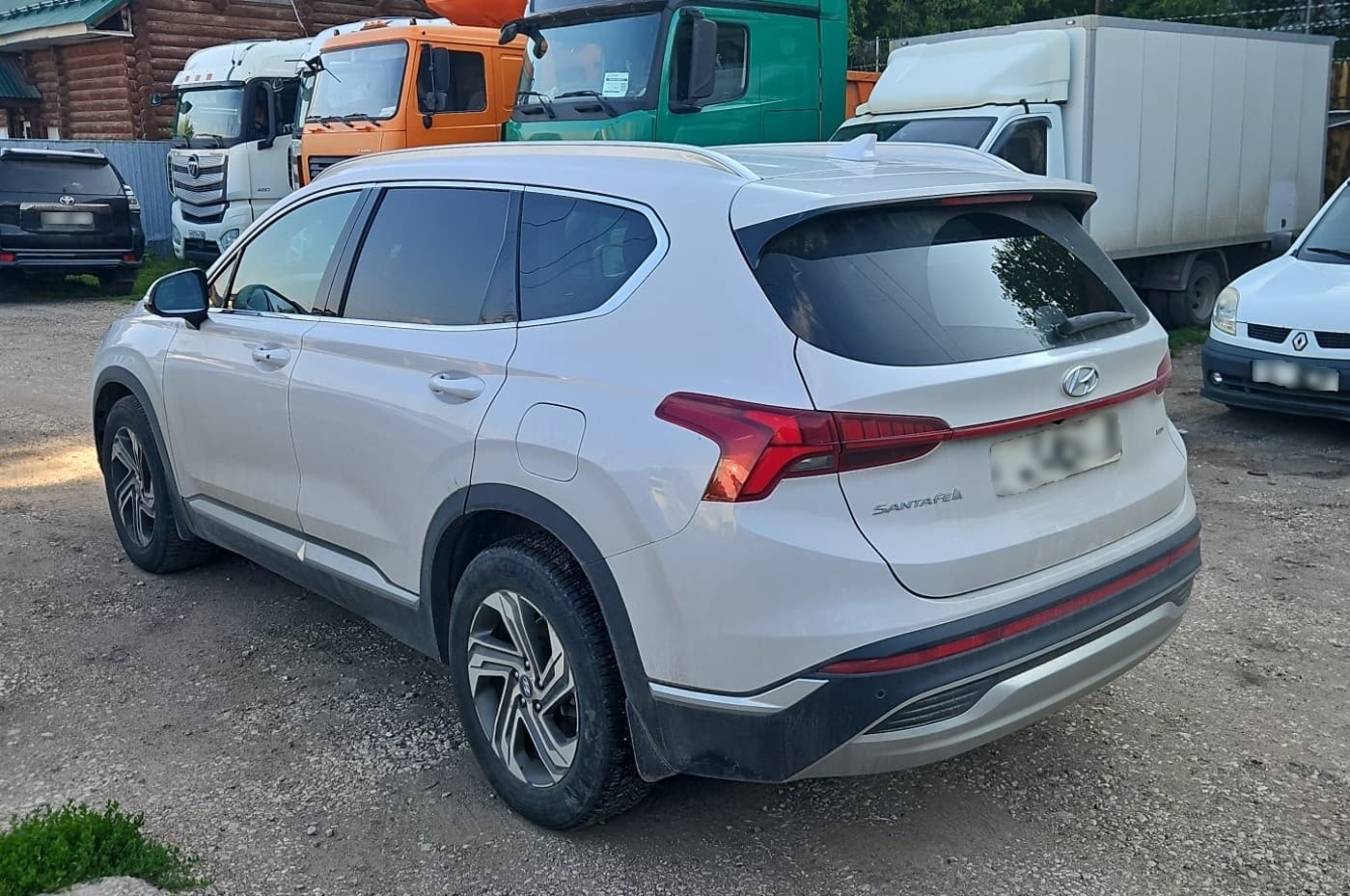 Hyundai Santa Fe - 4