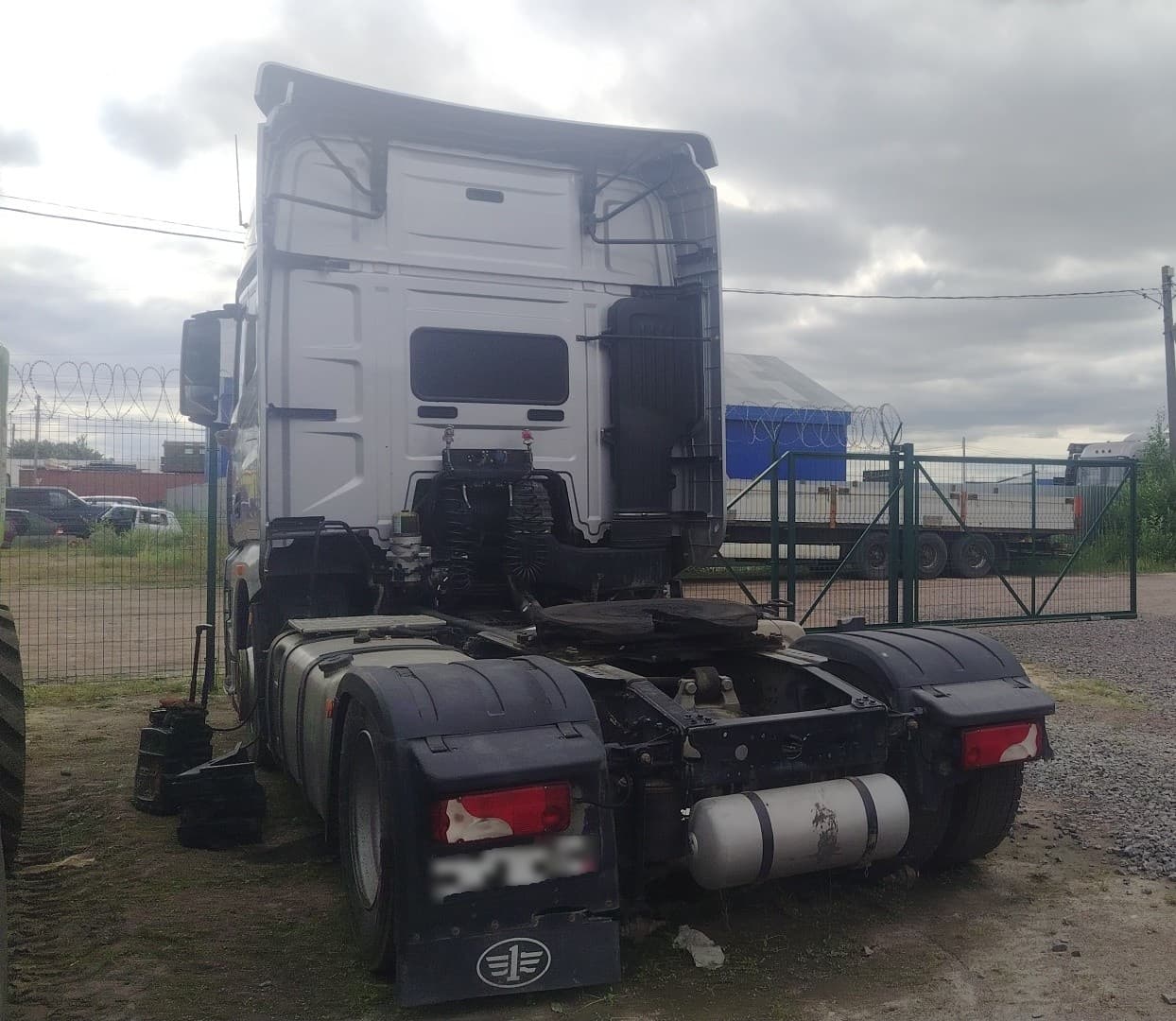 FAW J7 4x2 Седельный тягач - 4