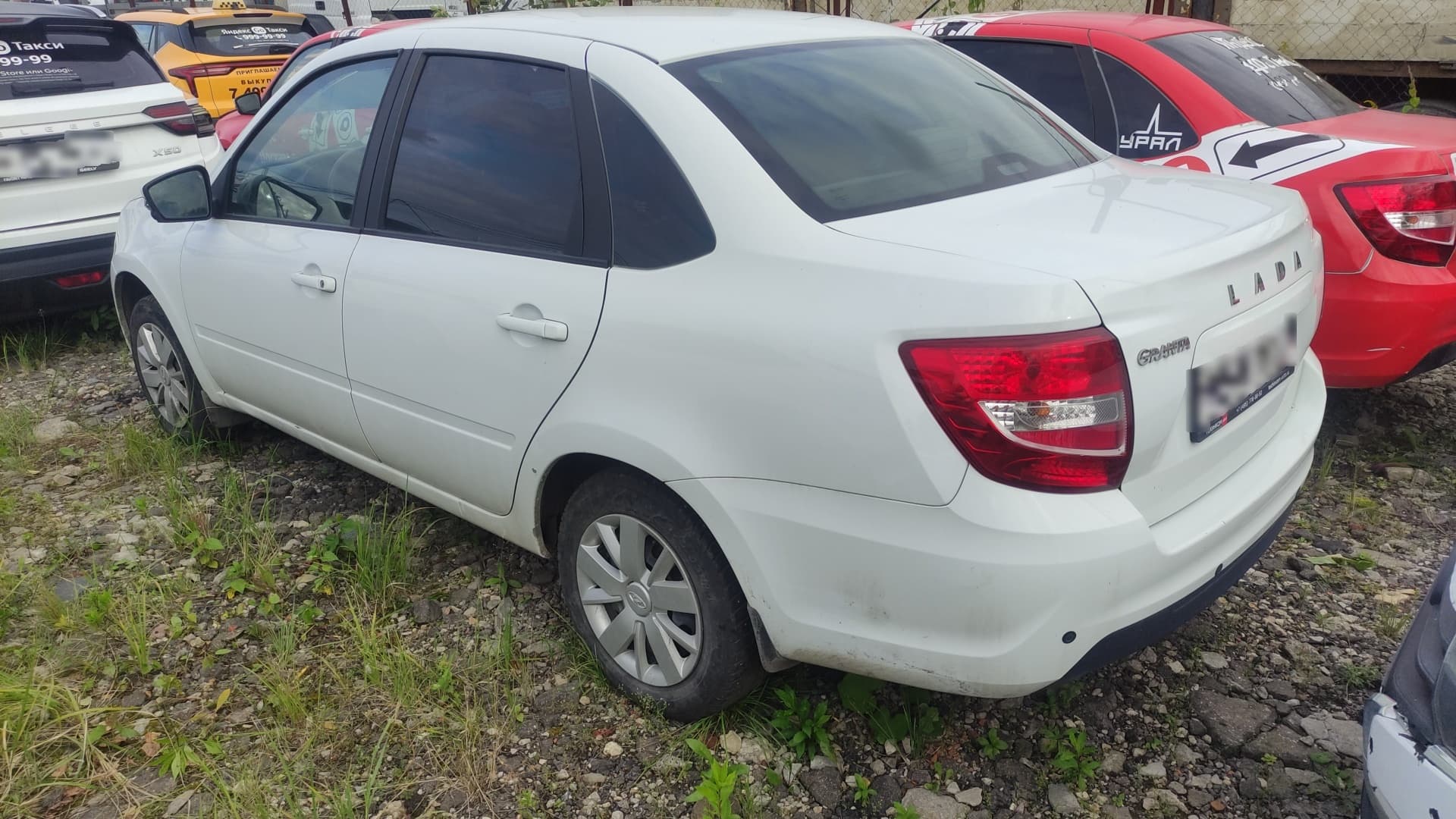 Lada Granta седан - 4