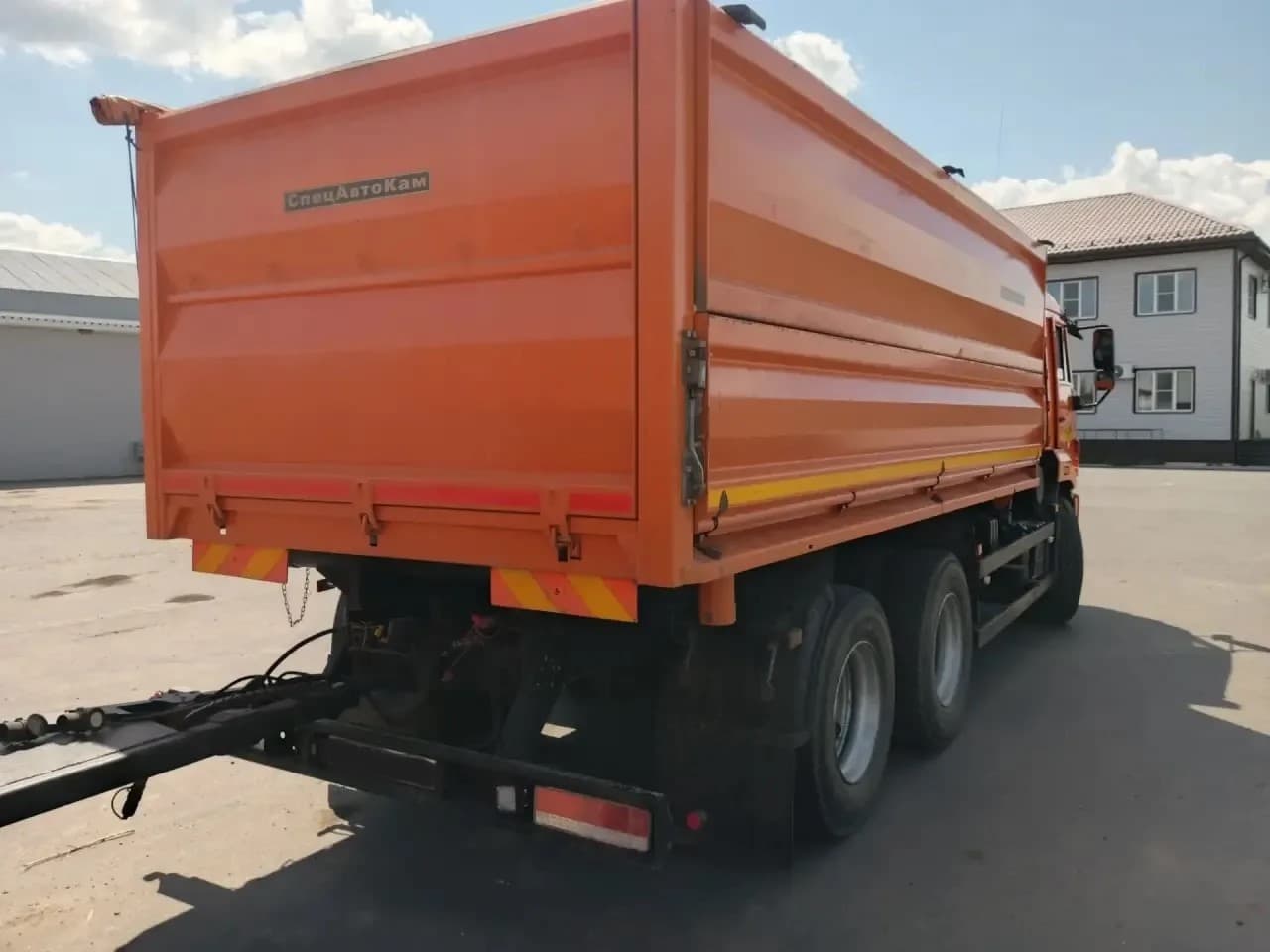 Спецавтокам 6890* на шасси Камаз 65115 6x4 Зерновоз - 3