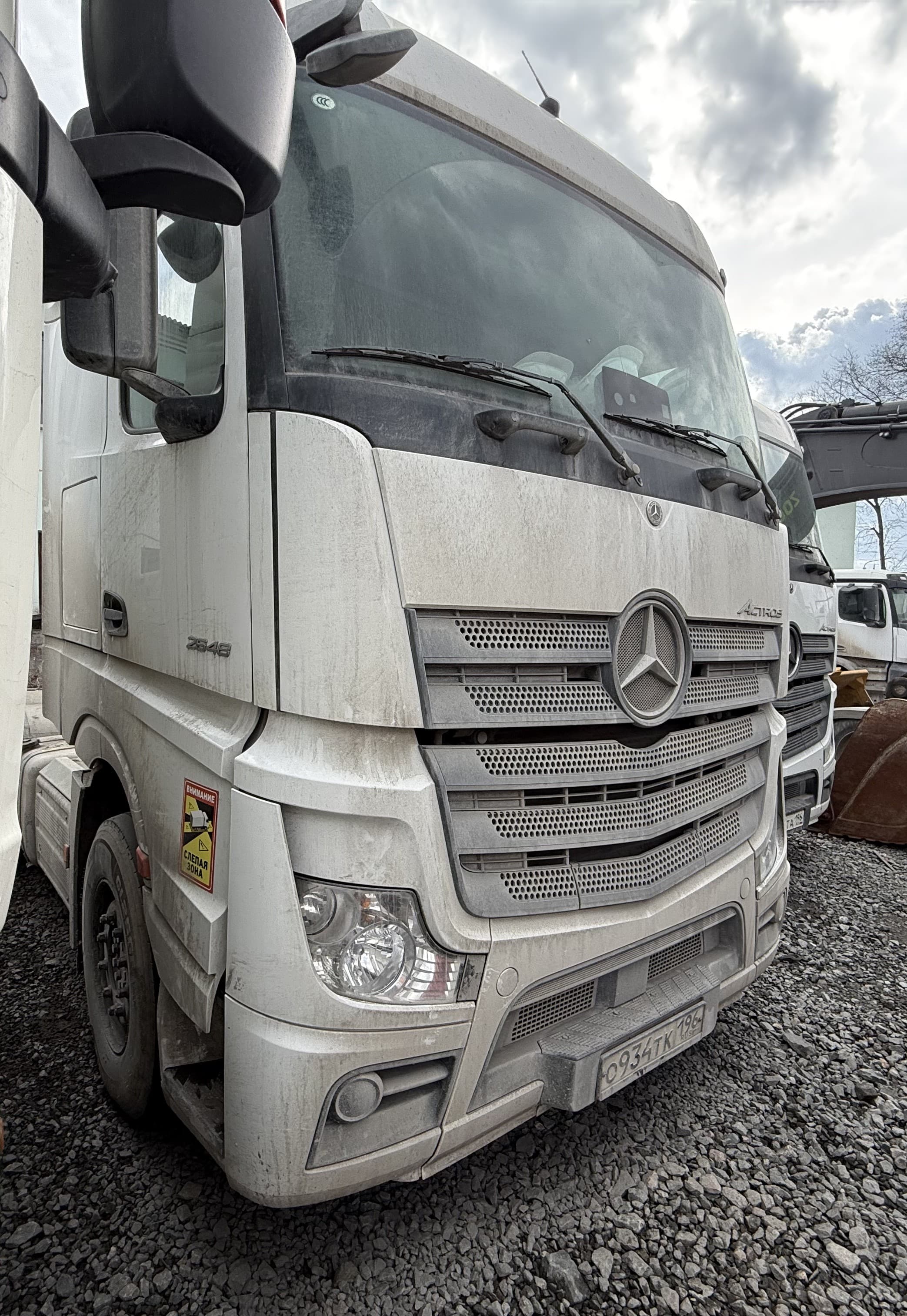 Mercedes-Benz Actros 6x4 Седельный тягач - 2