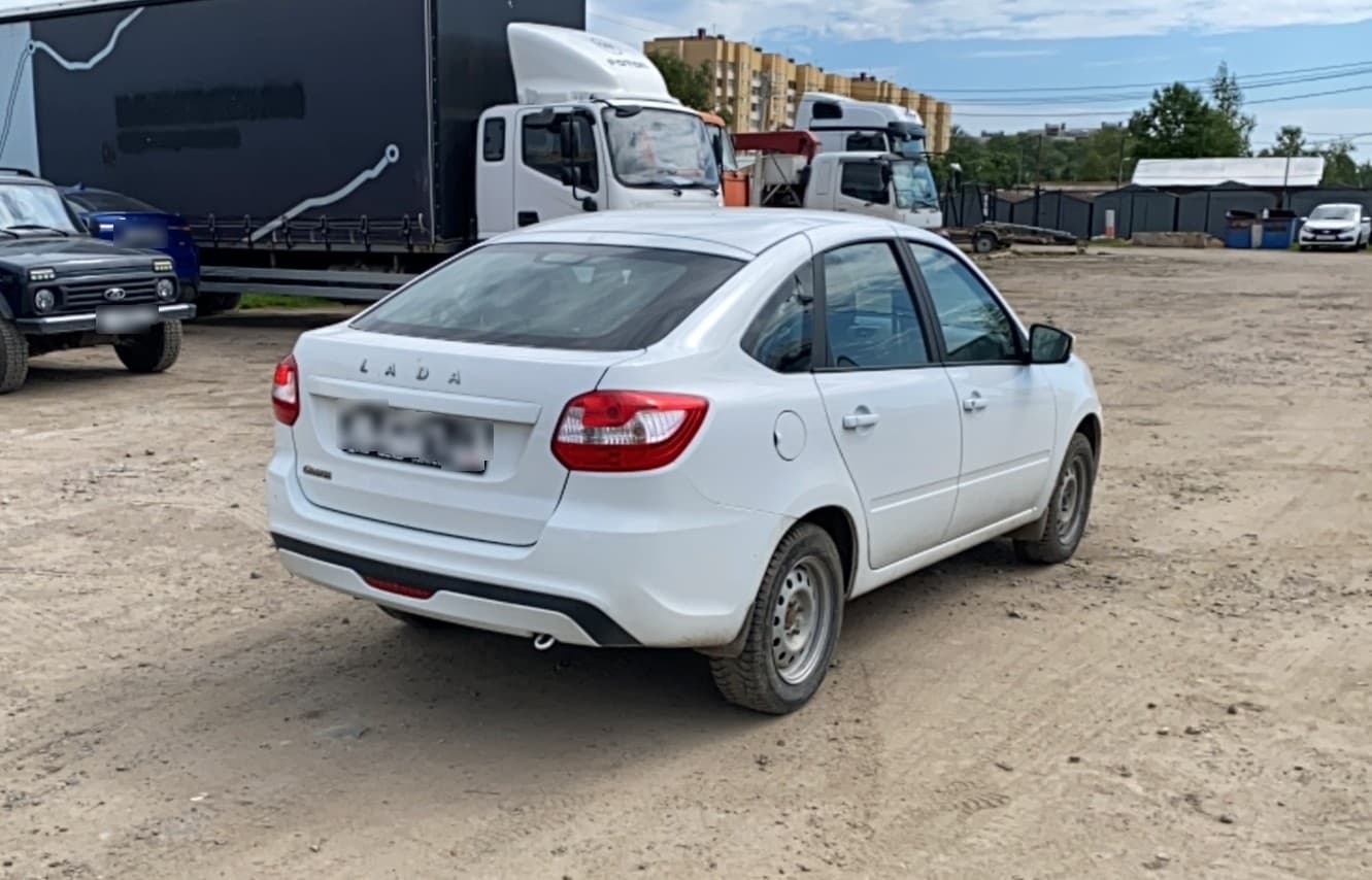 Lada Granta лифтбек - 3