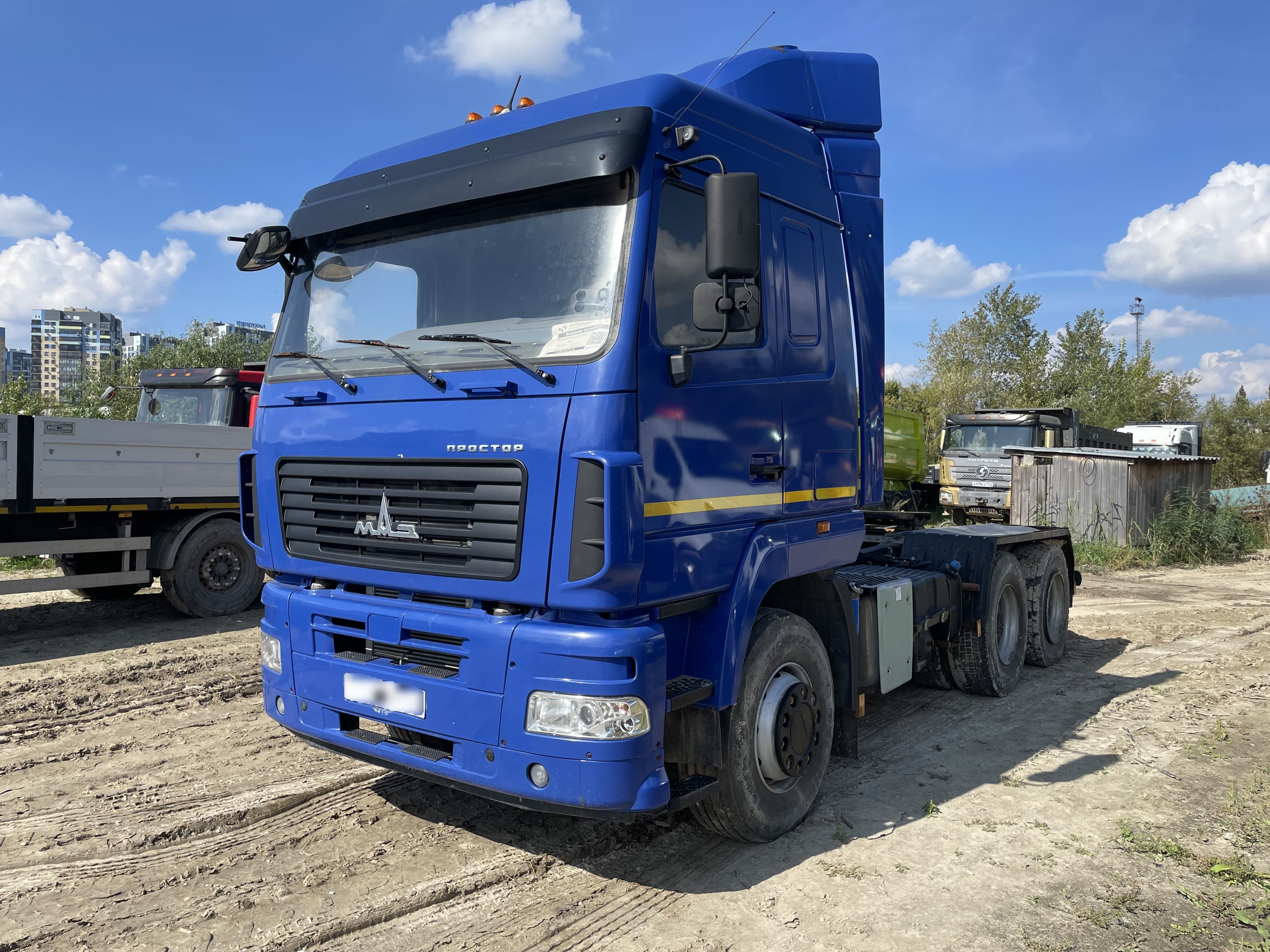 МАЗ 6430 6x4 Седельный тягач - 1