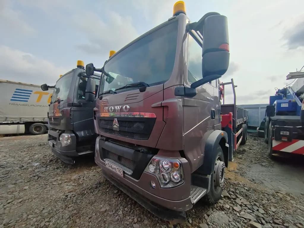 Howo T5G 6x4 Бортовой с КМУ - 1