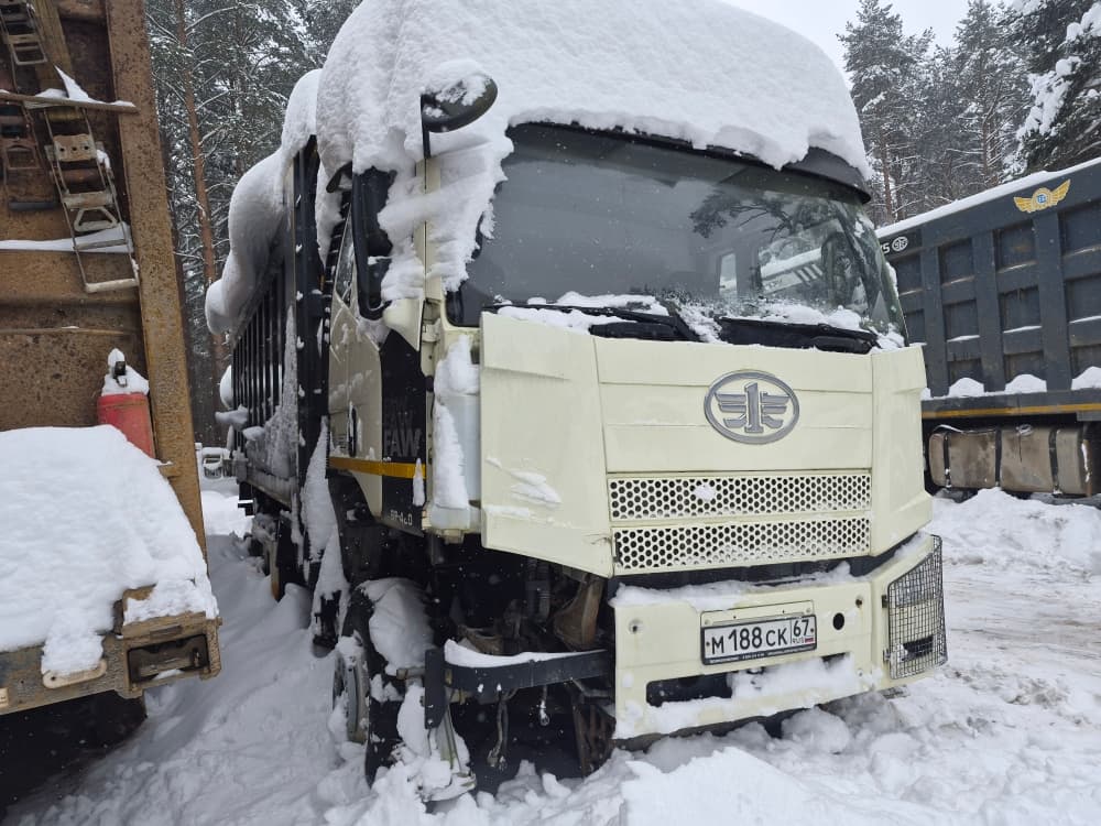 FAW J6 8x4 Самосвал - 2