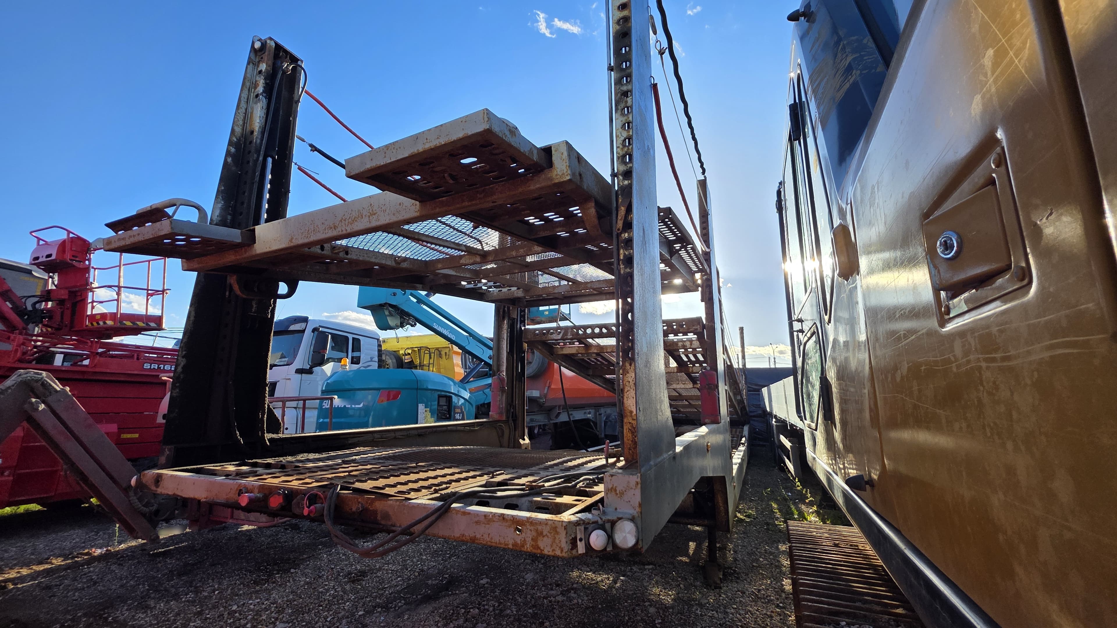 Huajin LHS9220* Полуприцеп автовоз - 1