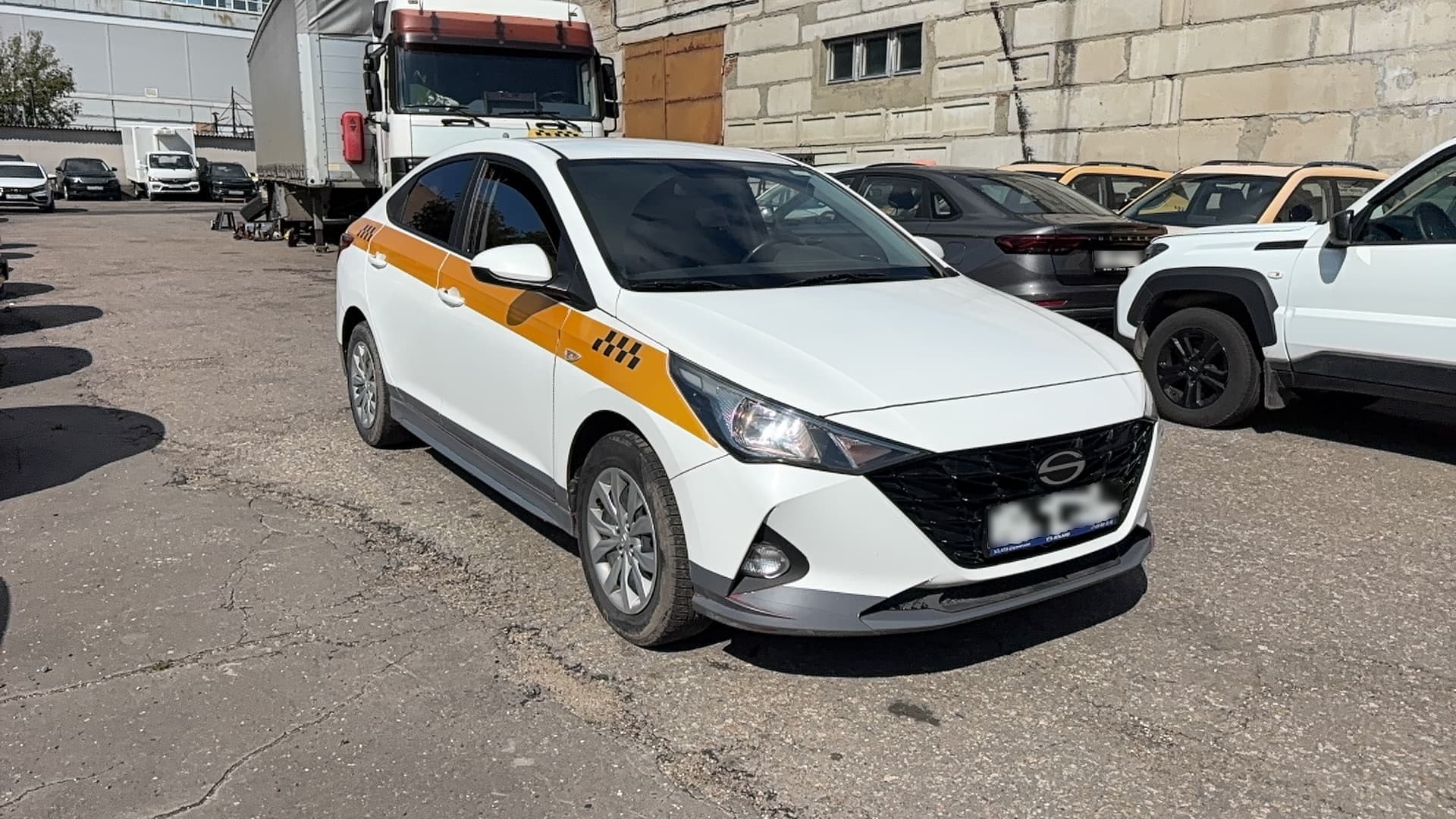 Hyundai Solaris - 2