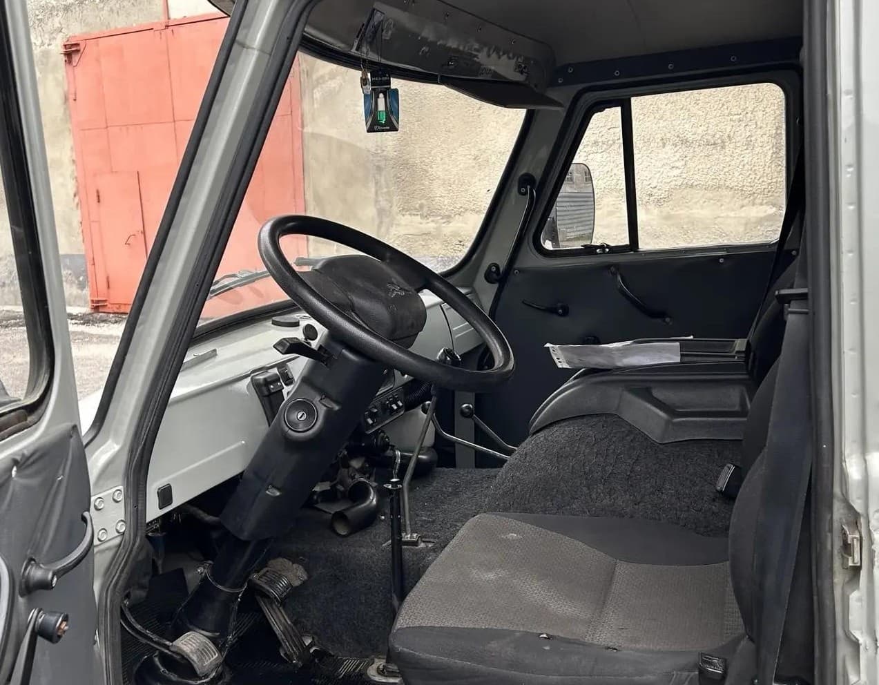 UAZ 374195 Фургон - 5