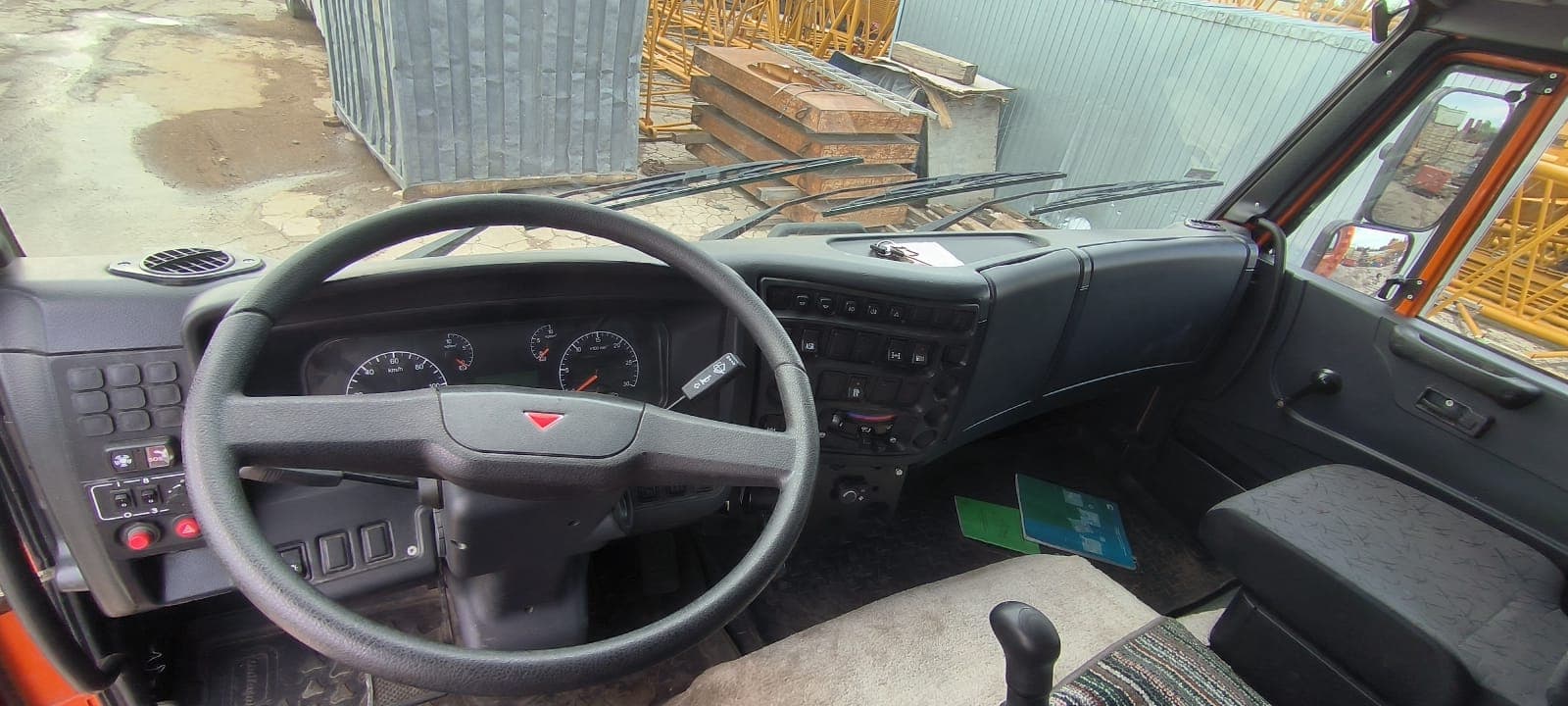 Спецавтокам 6890* на шасси Камаз 65115 6x4 Зерновоз - 5