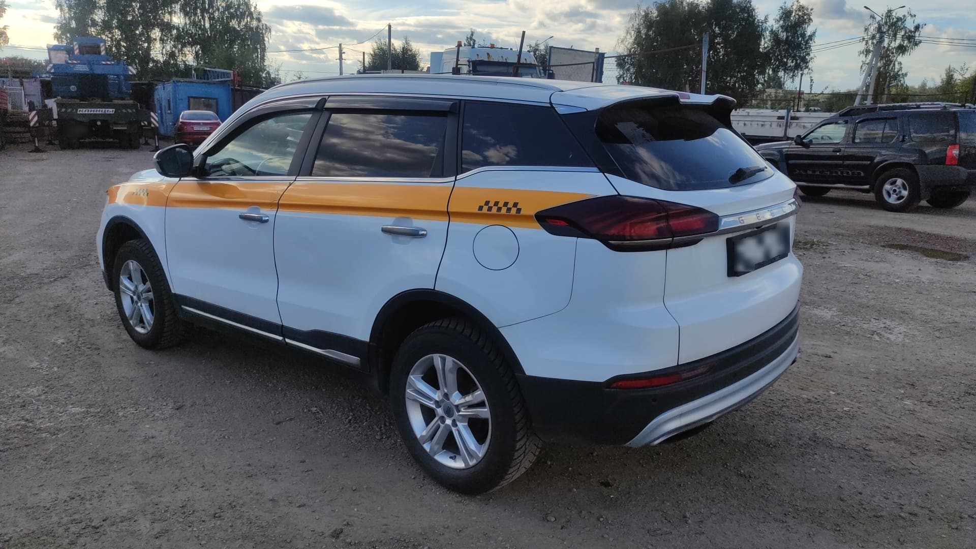 Geely Atlas Pro - 4