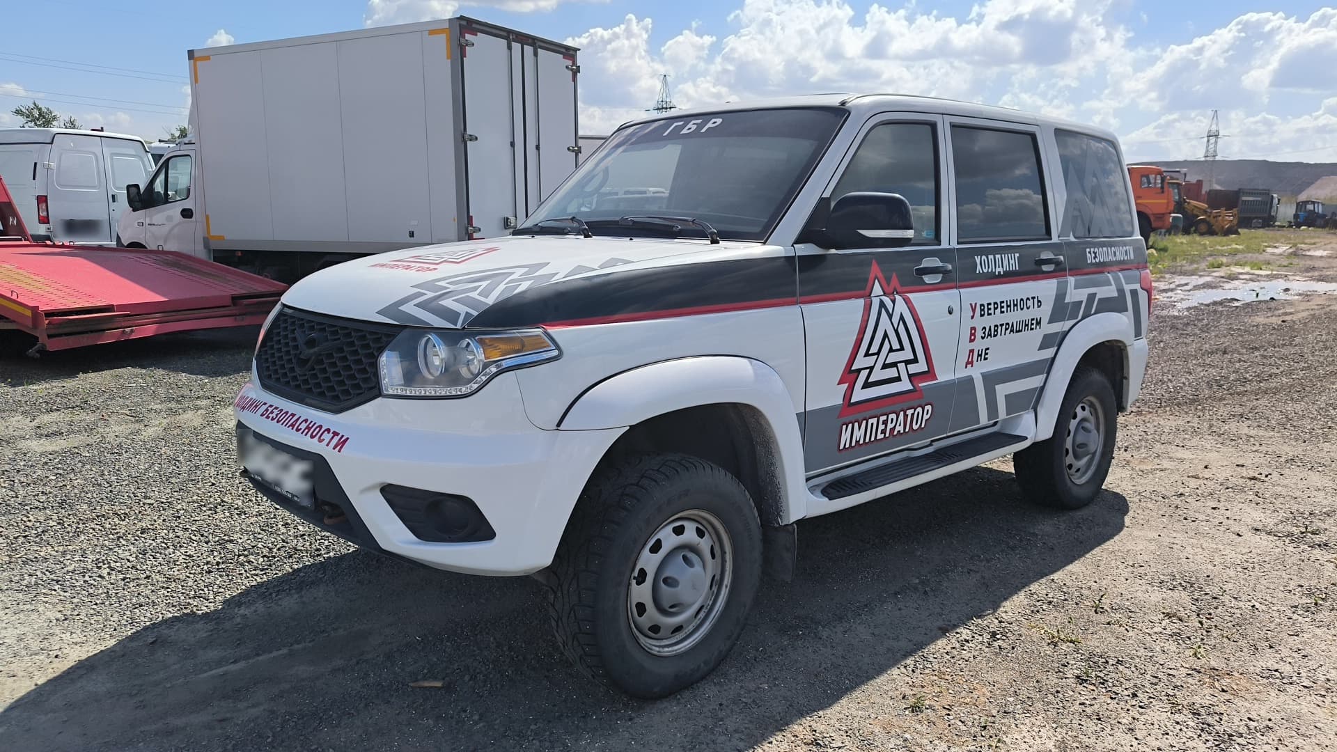 UAZ PATRIOT - 1