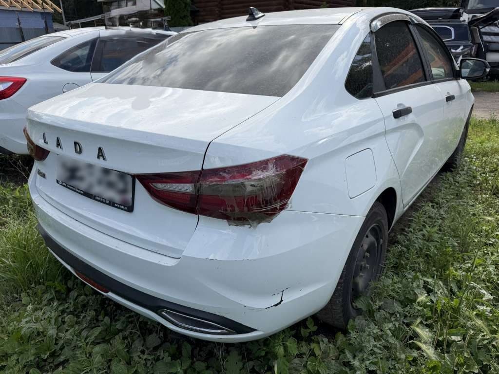Lada Vesta седан - 3