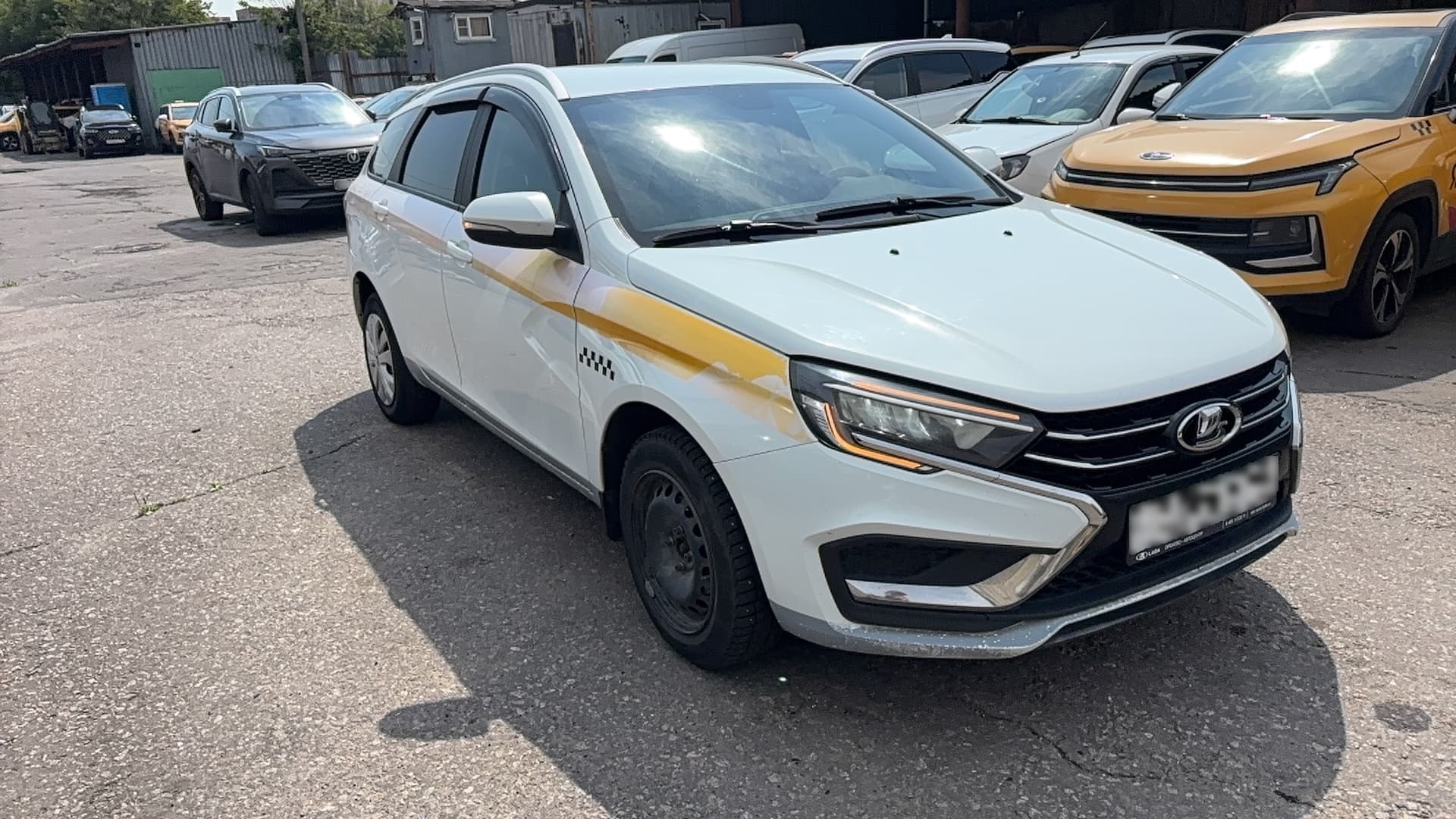 Lada Vesta SW - 2