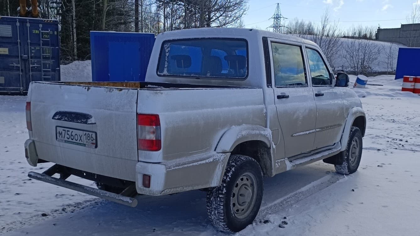 UAZ Pickup - 3