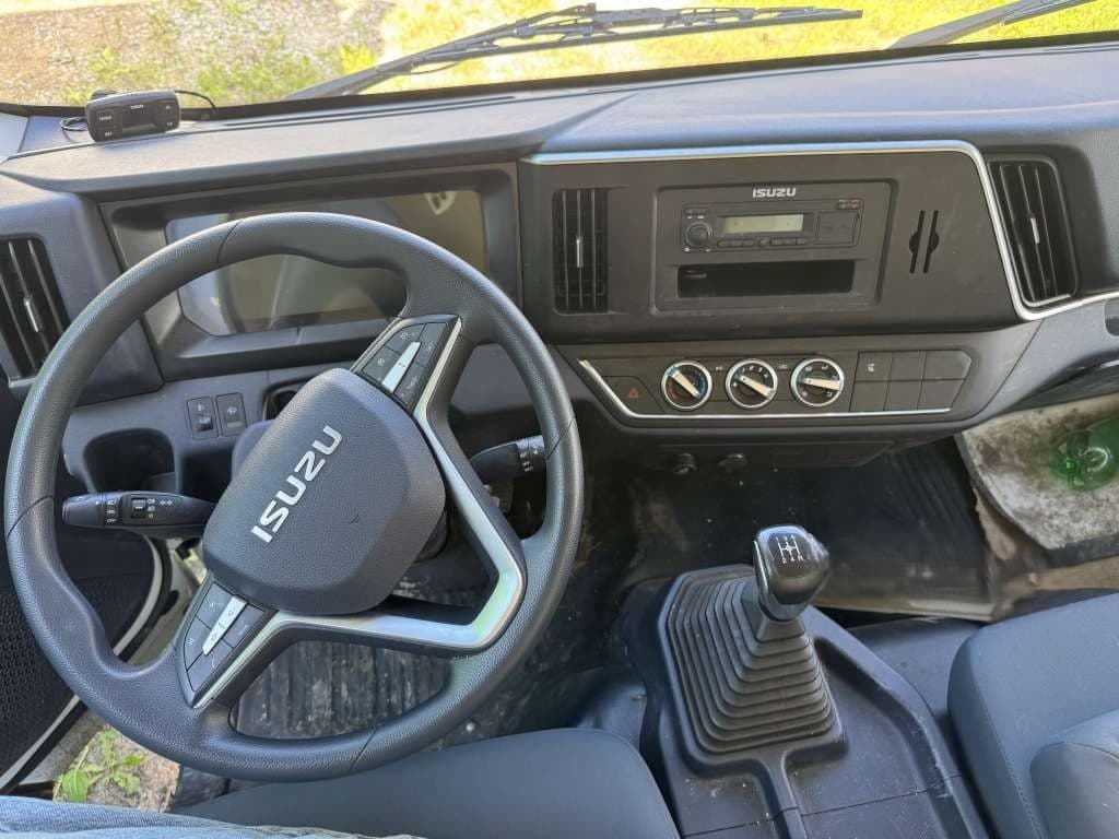 ISUZU ELF 4.5 4x2 Изотермический/рефрижератор - 4