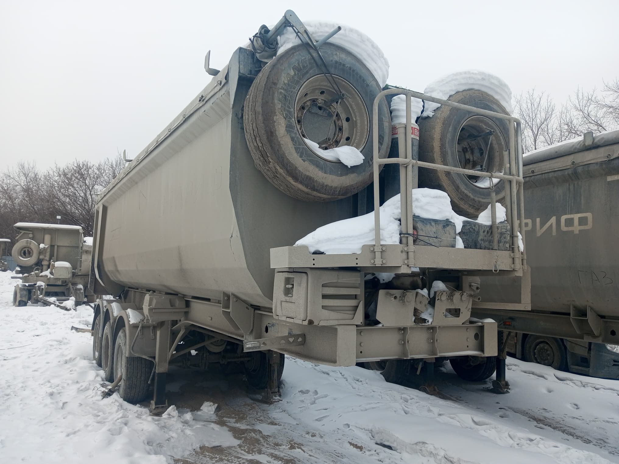 Grunwald 9453 Полуприцеп самосвальный - 1
