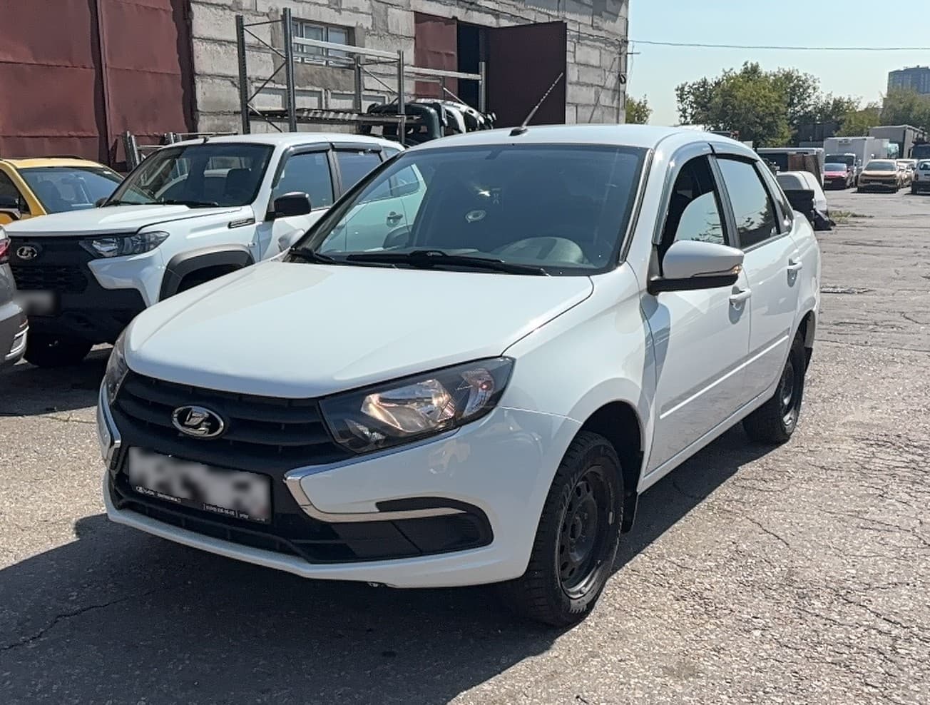 Lada Granta седан - 1