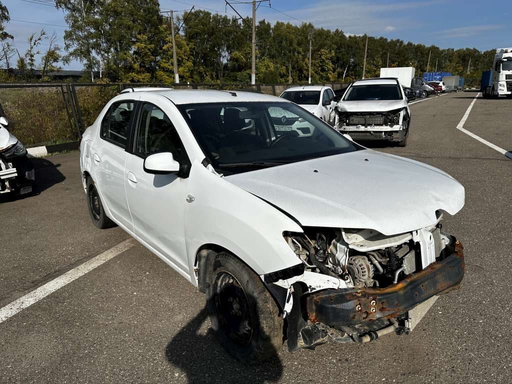 Renault Logan II - 2