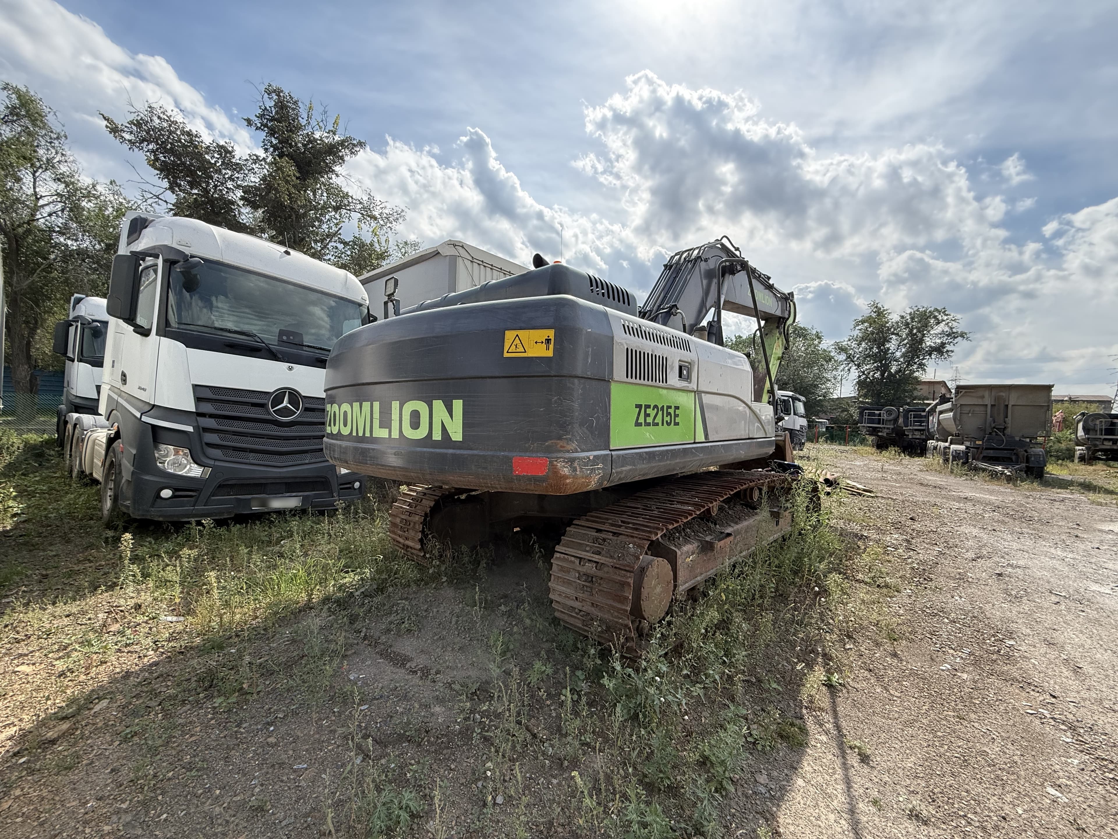 Zoomlion ZE215 Экскаватор - 3