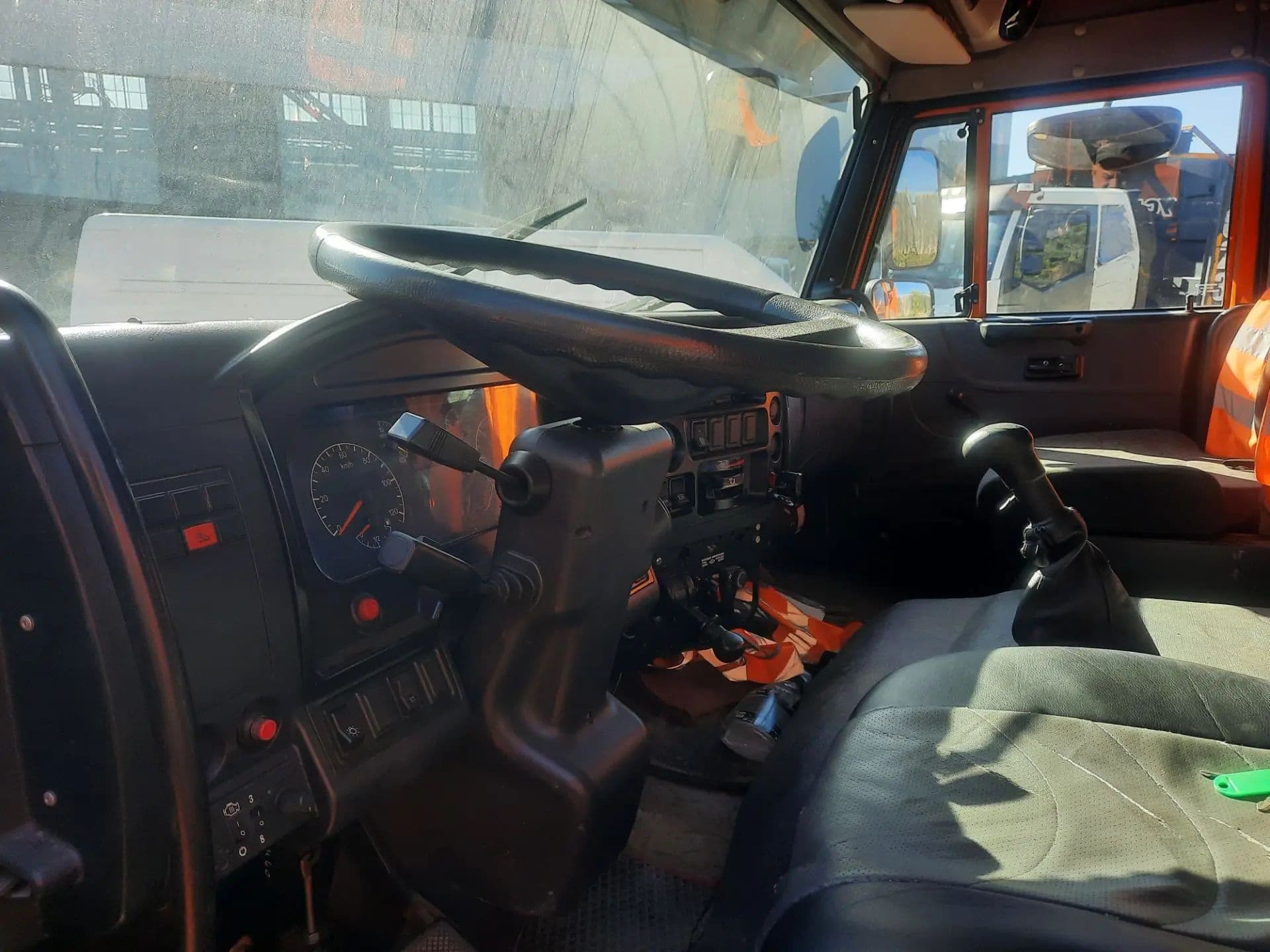 Камаз 6520 6X4 Самосвал - 3