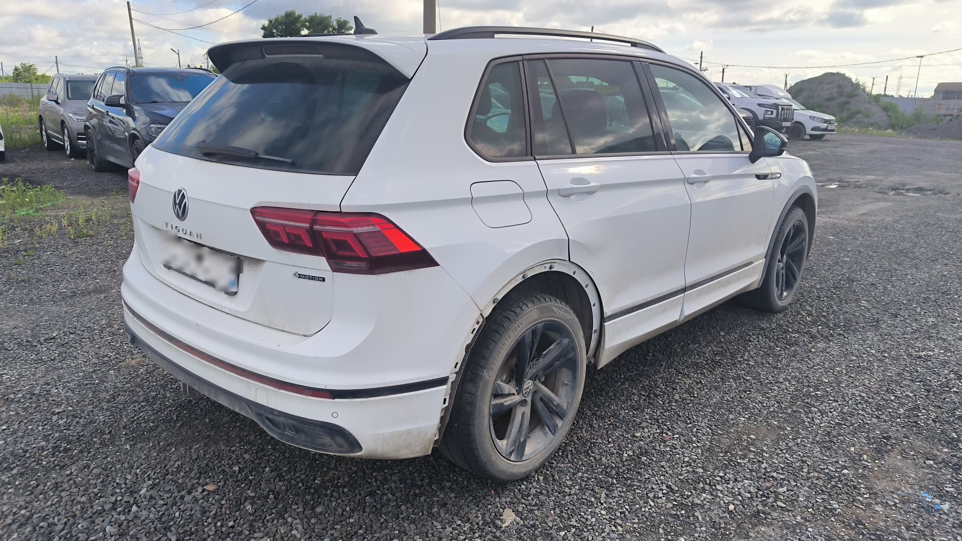 Volkswagen Tiguan - 3