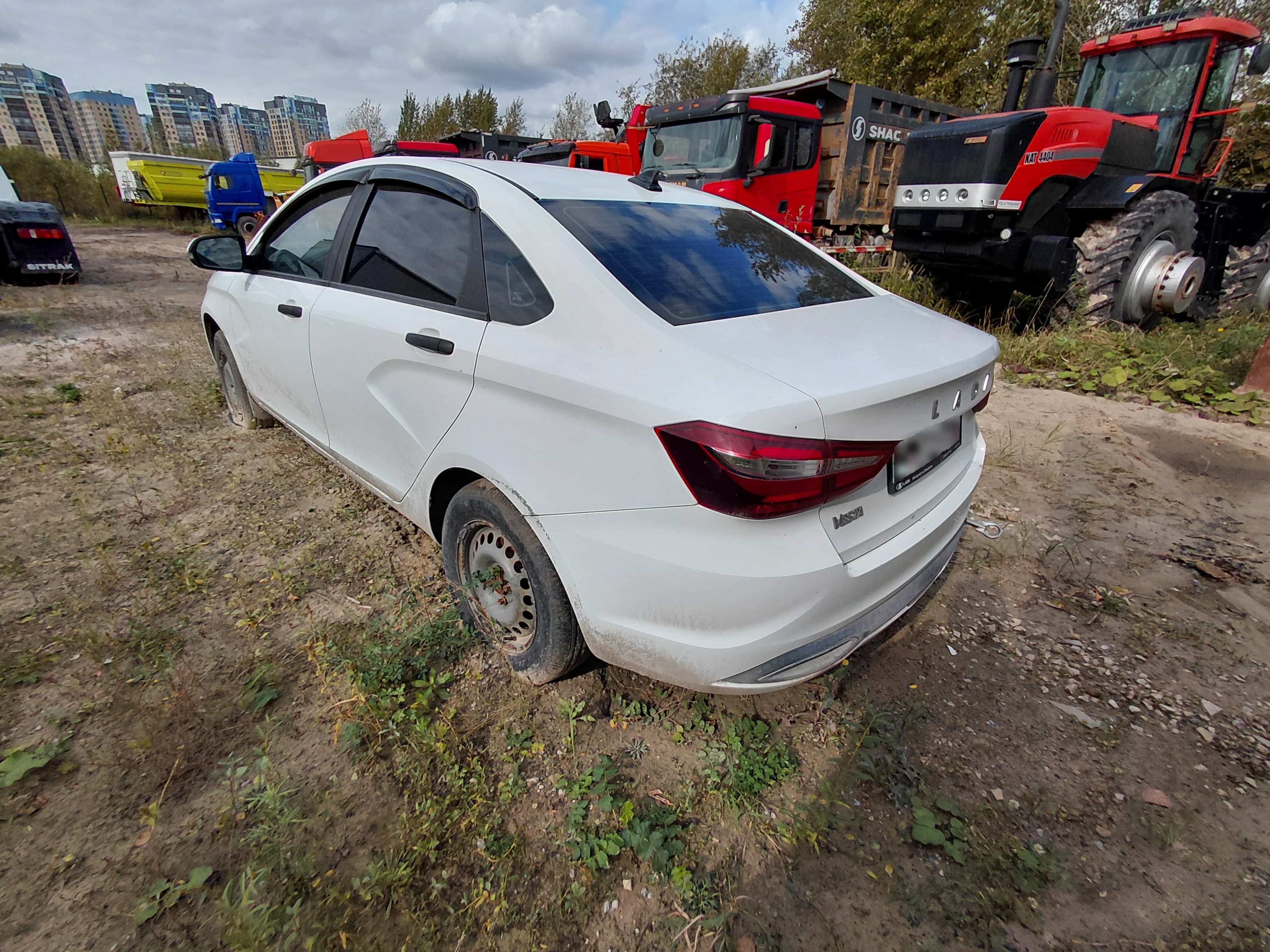 Lada Vesta седан - 4