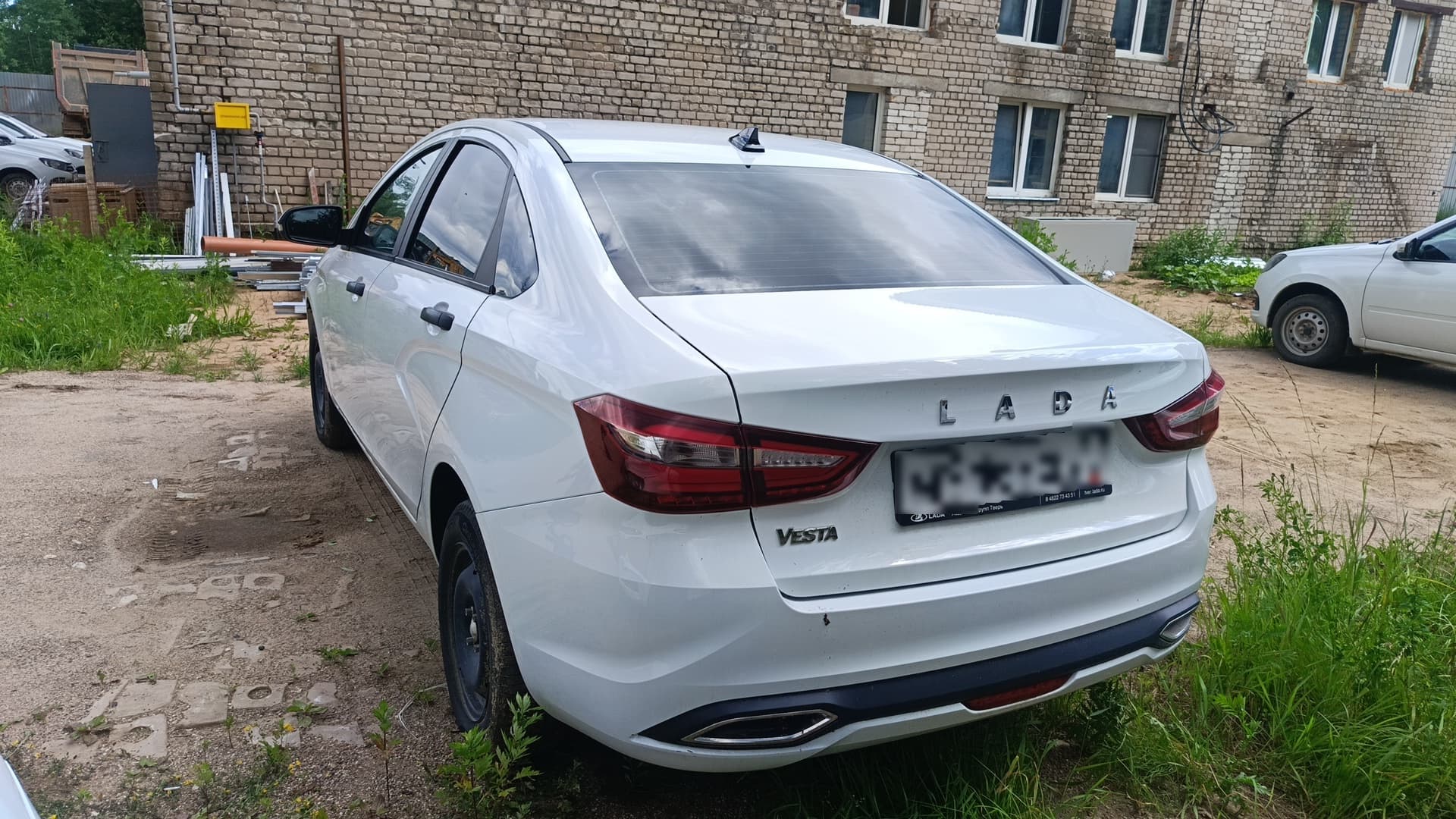 Lada Vesta седан - 4
