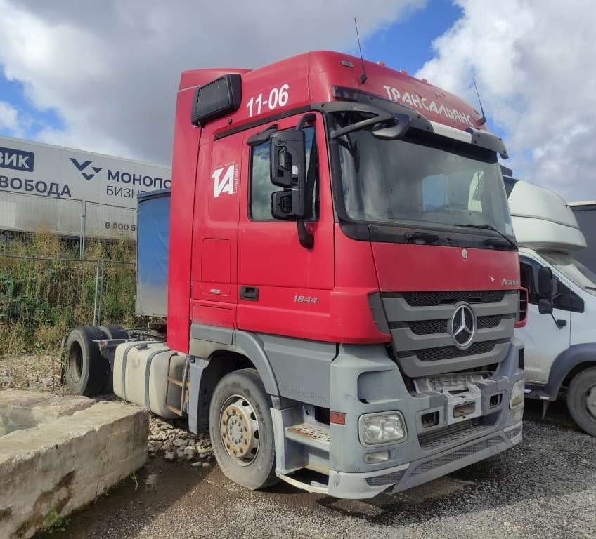 Mercedes-Benz Actros 4x2 Седельный тягач - 2