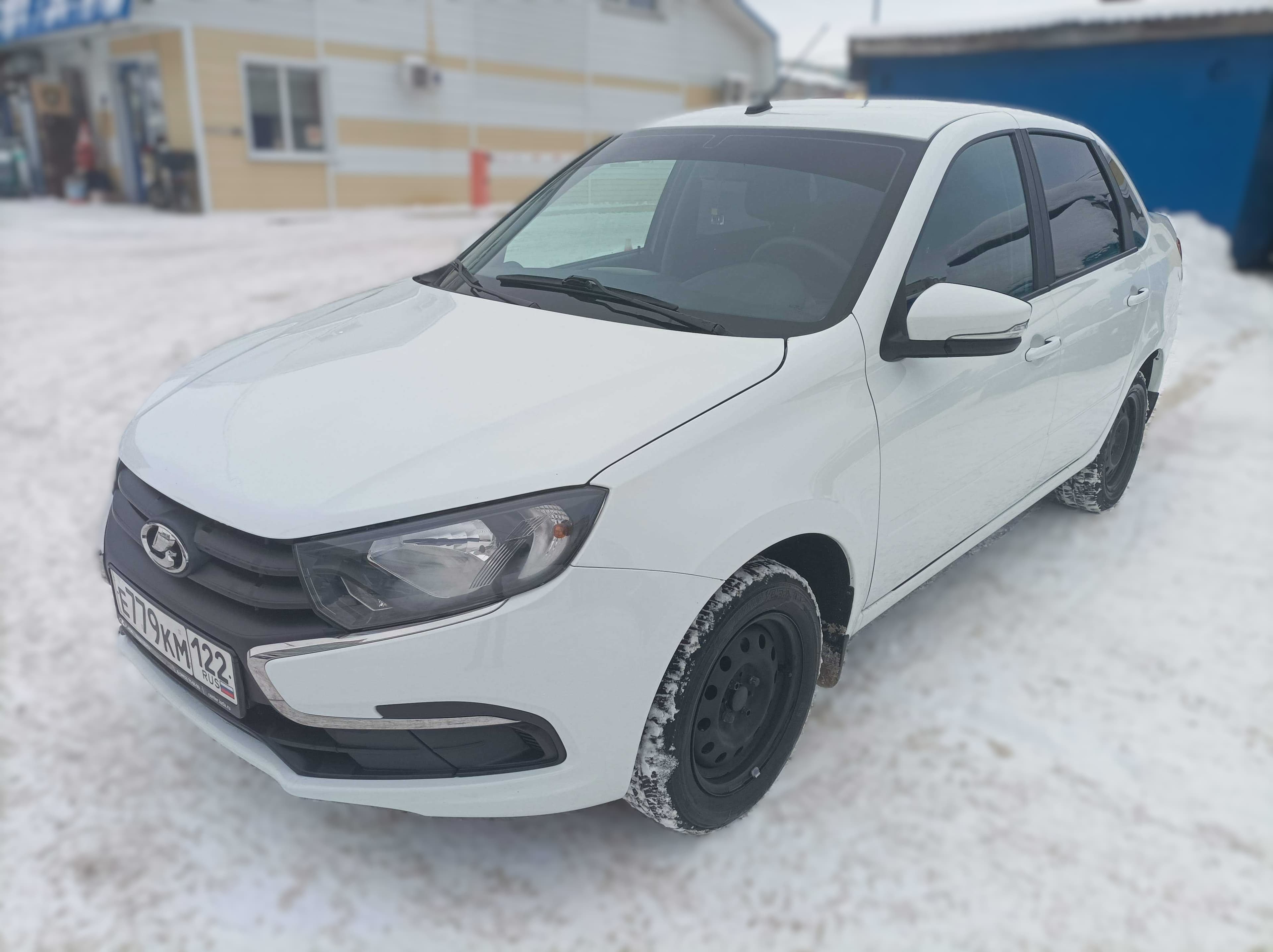 Lada Granta седан - 1
