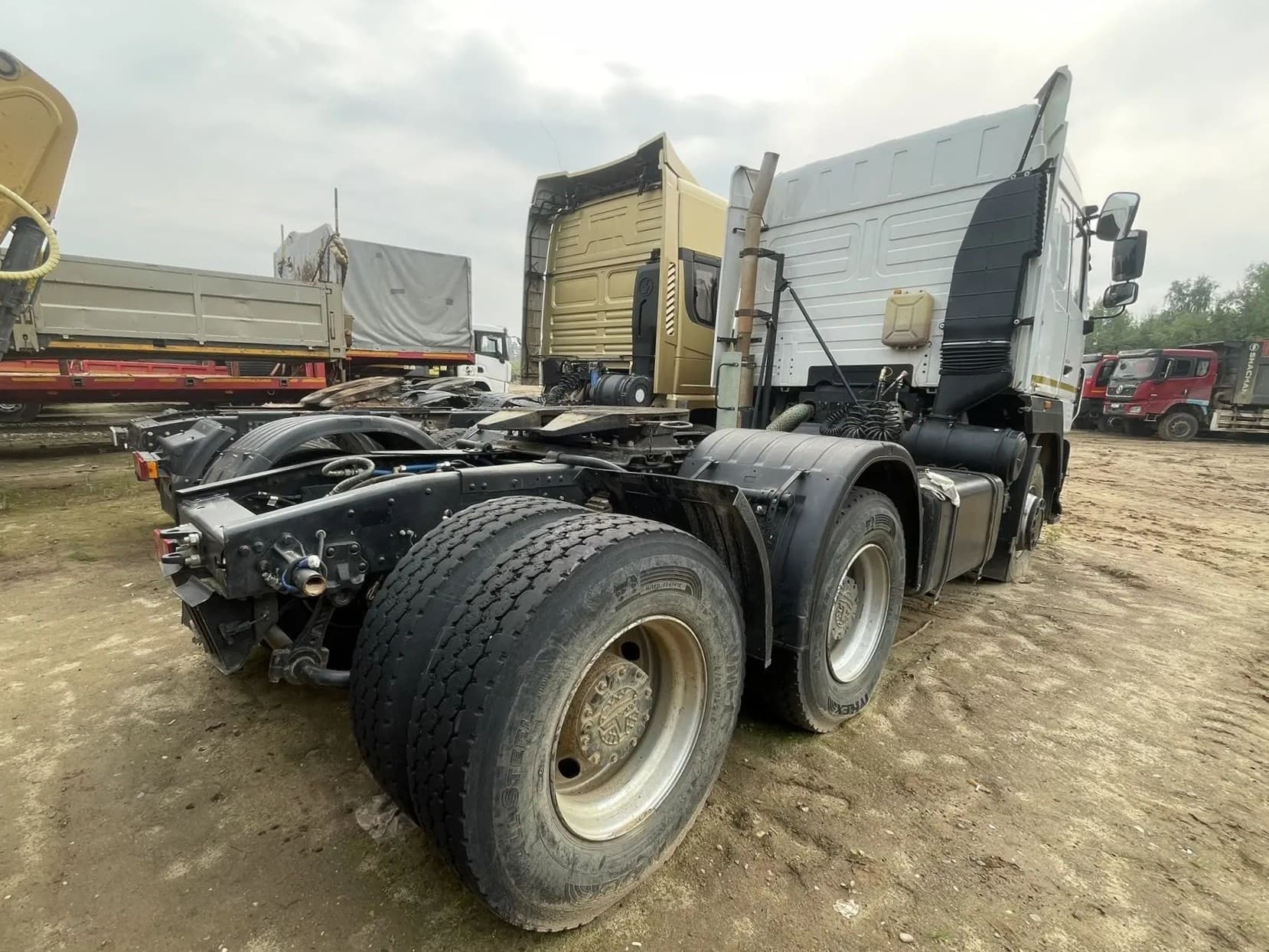 МАЗ 6430 6x4 Седельный тягач - 3