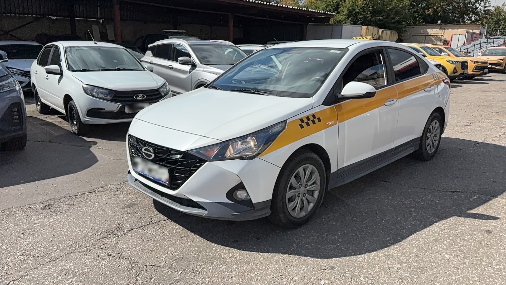 Hyundai Solaris - 1