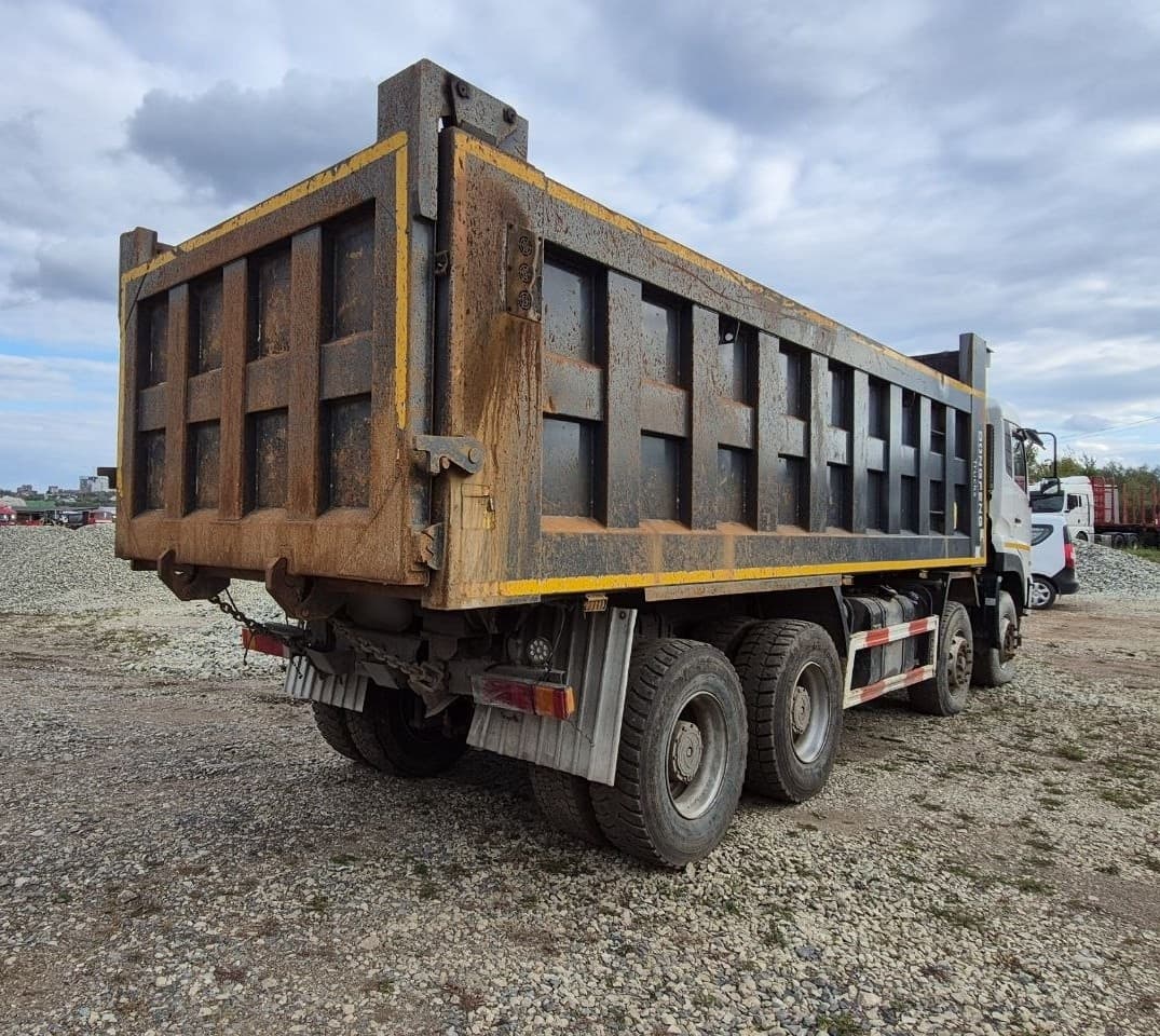 Dongfeng KC 8x4 Самосвал - 3