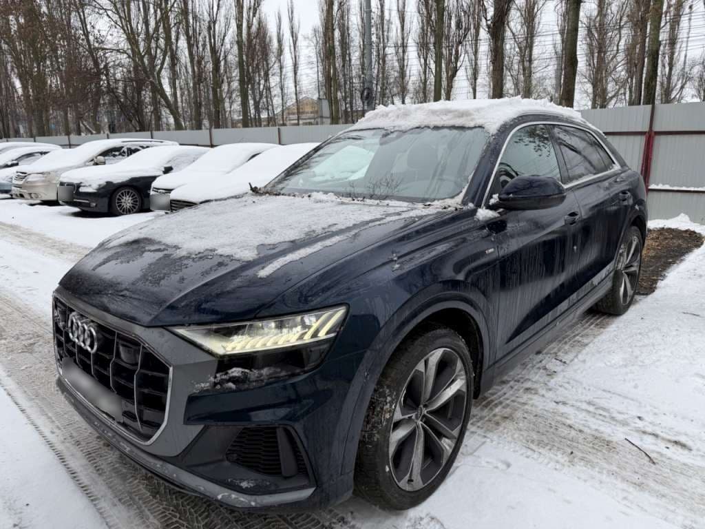 Audi Q8 - 1