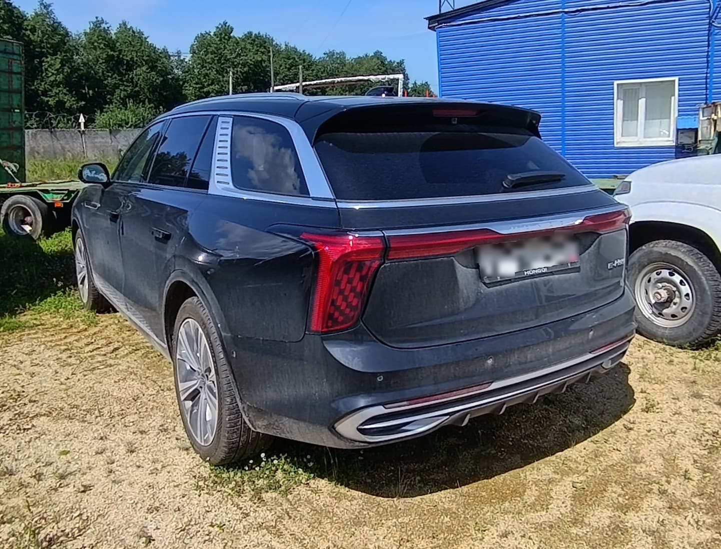 Hongqi E-HS9 - 4