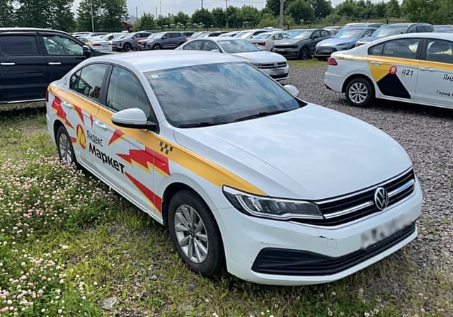 Volkswagen Bora - 2