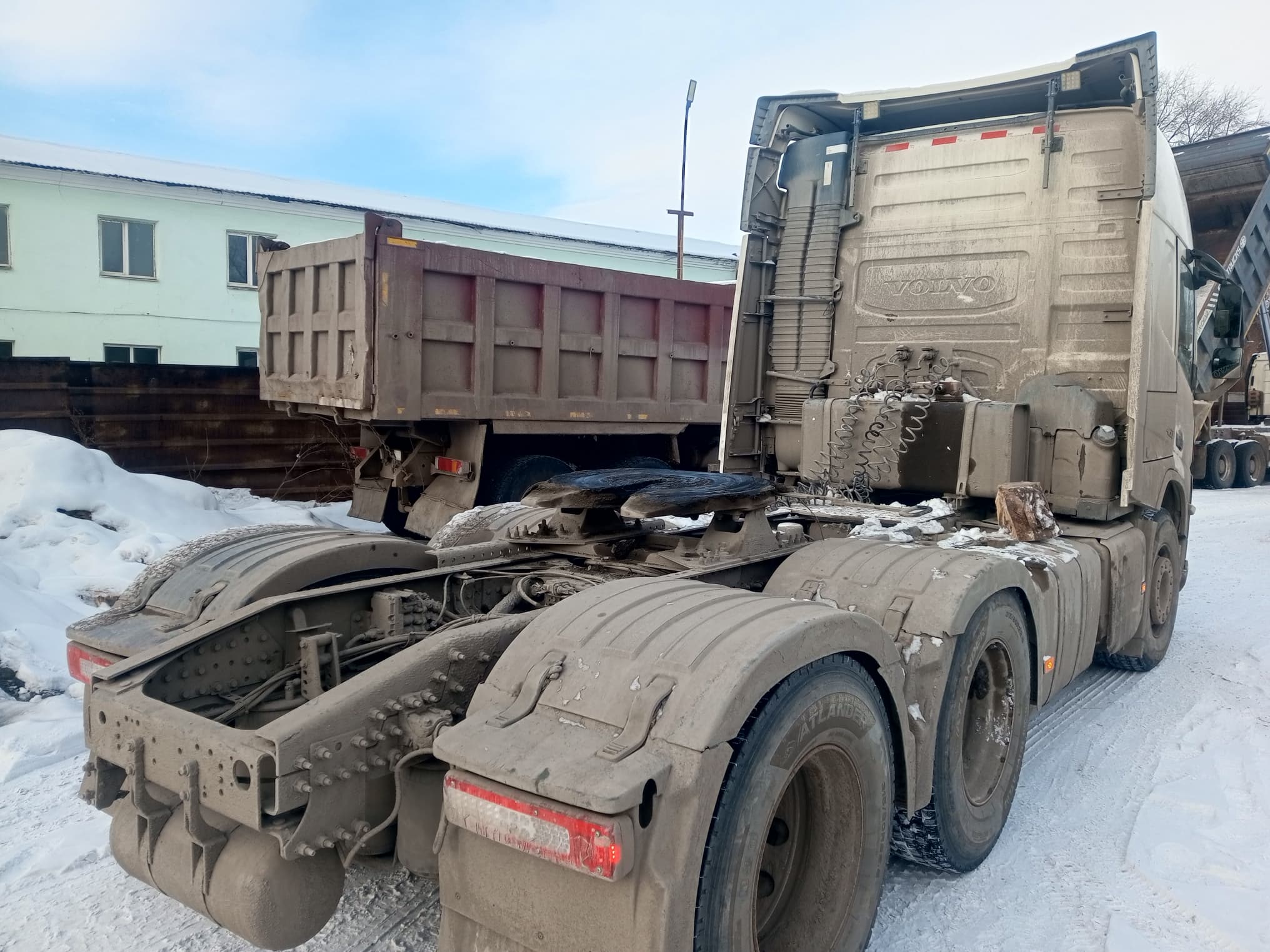 Volvo FM 6x4 Седельный тягач - 3