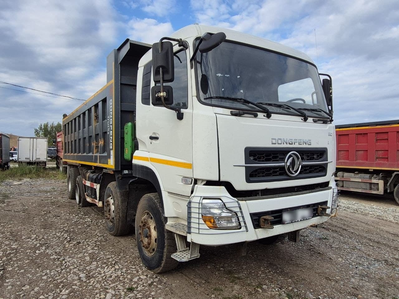 Dongfeng KC 8x4 Самосвал - 2