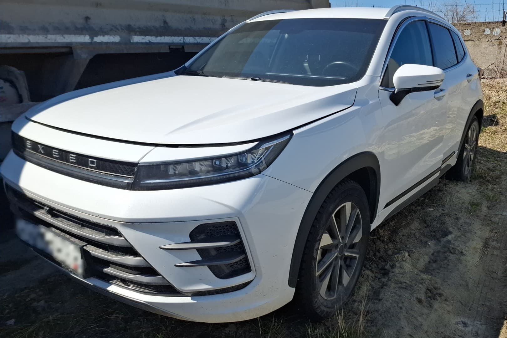 Exeed LX - 1