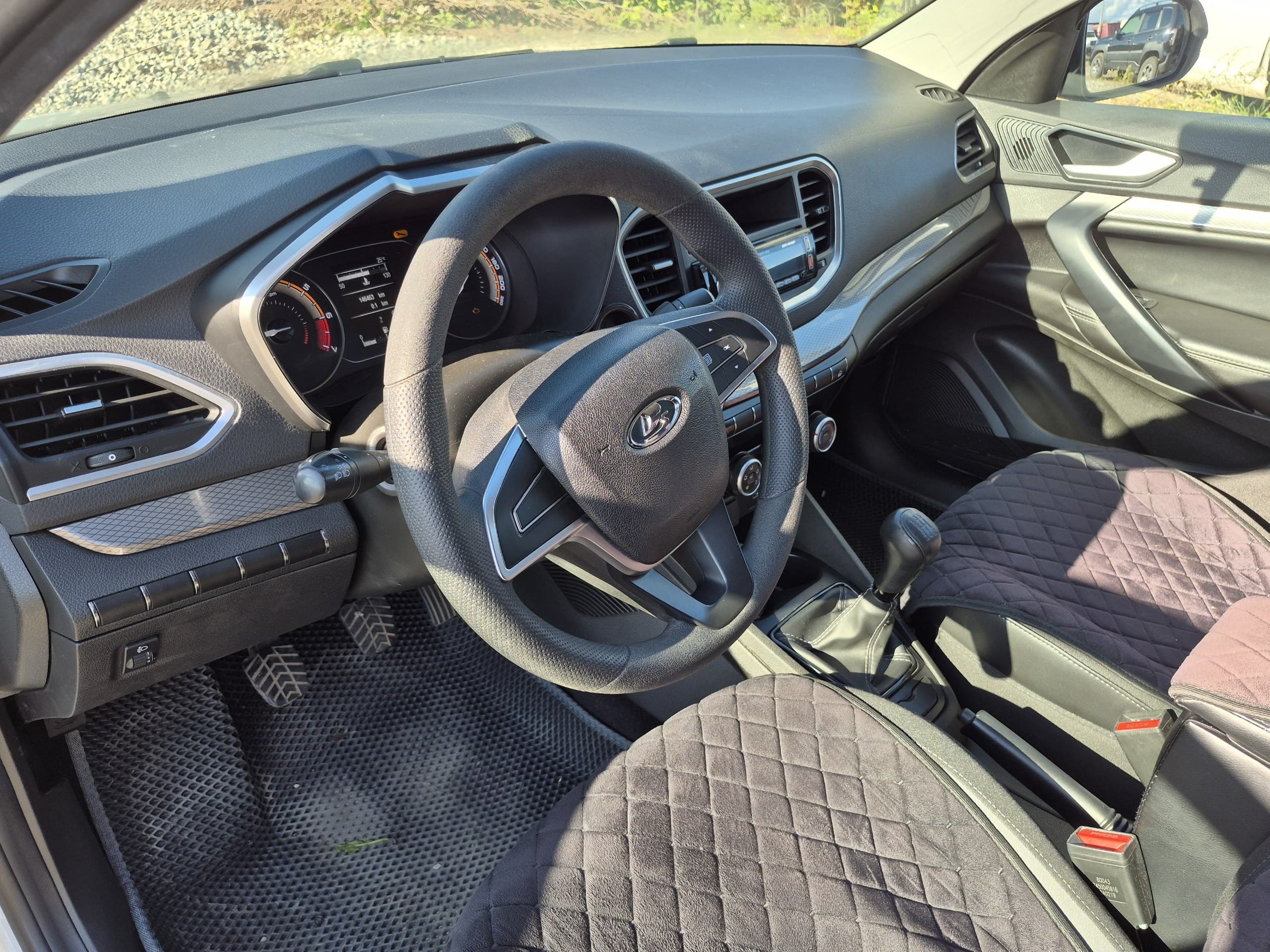 Lada Vesta седан - 5