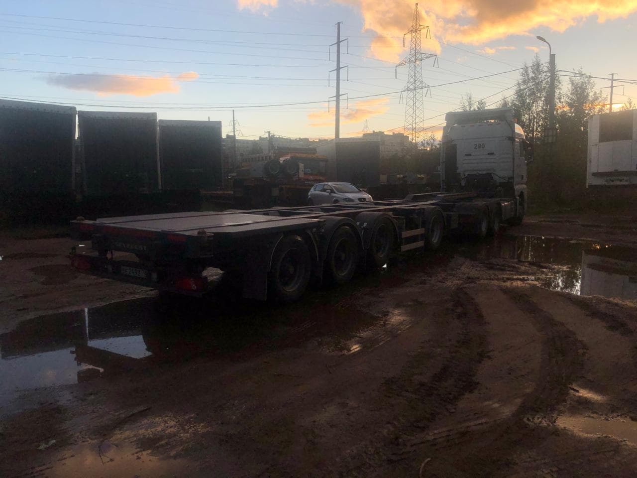 Уралспецтранс 9465* Полуприцеп контейнеровоз 4 оси - 3