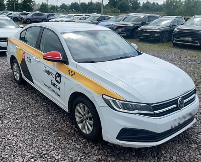 Volkswagen Bora - 2