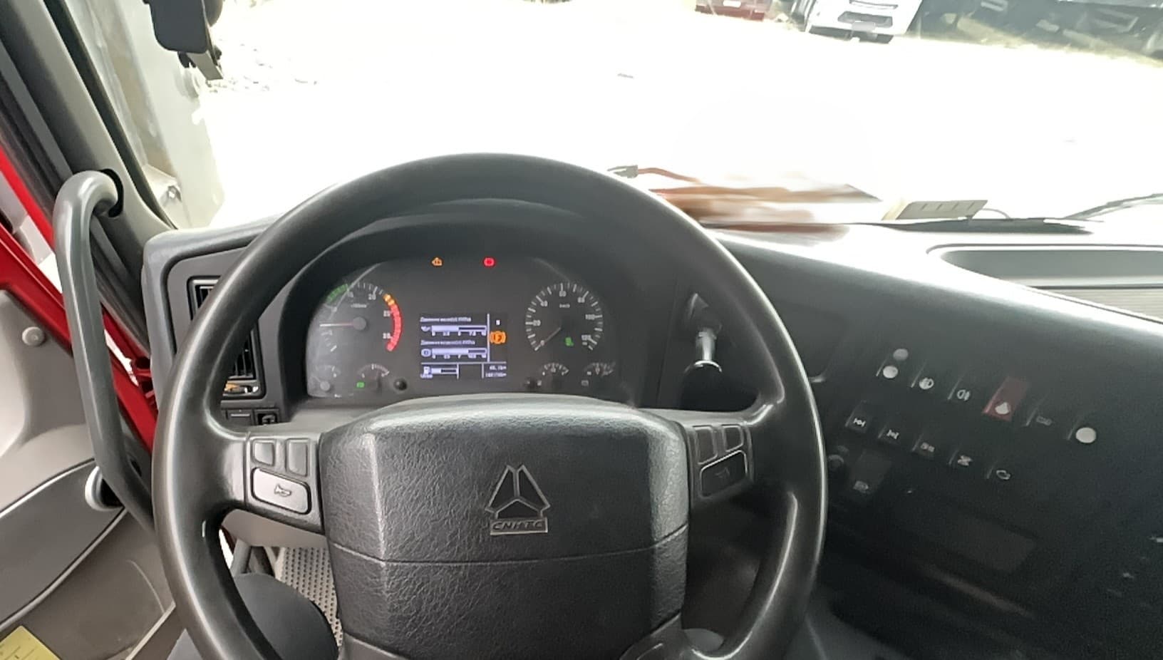 Howo ZZ* 6x4 Самосвал - 5
