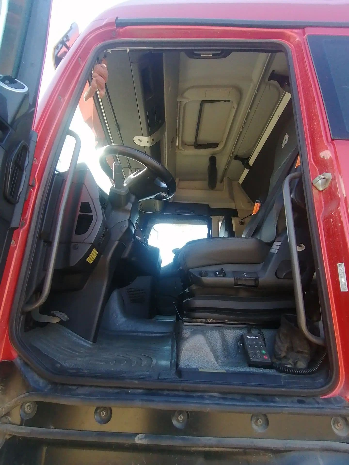 Sitrak C7H 6x4 Седельный тягач - 5
